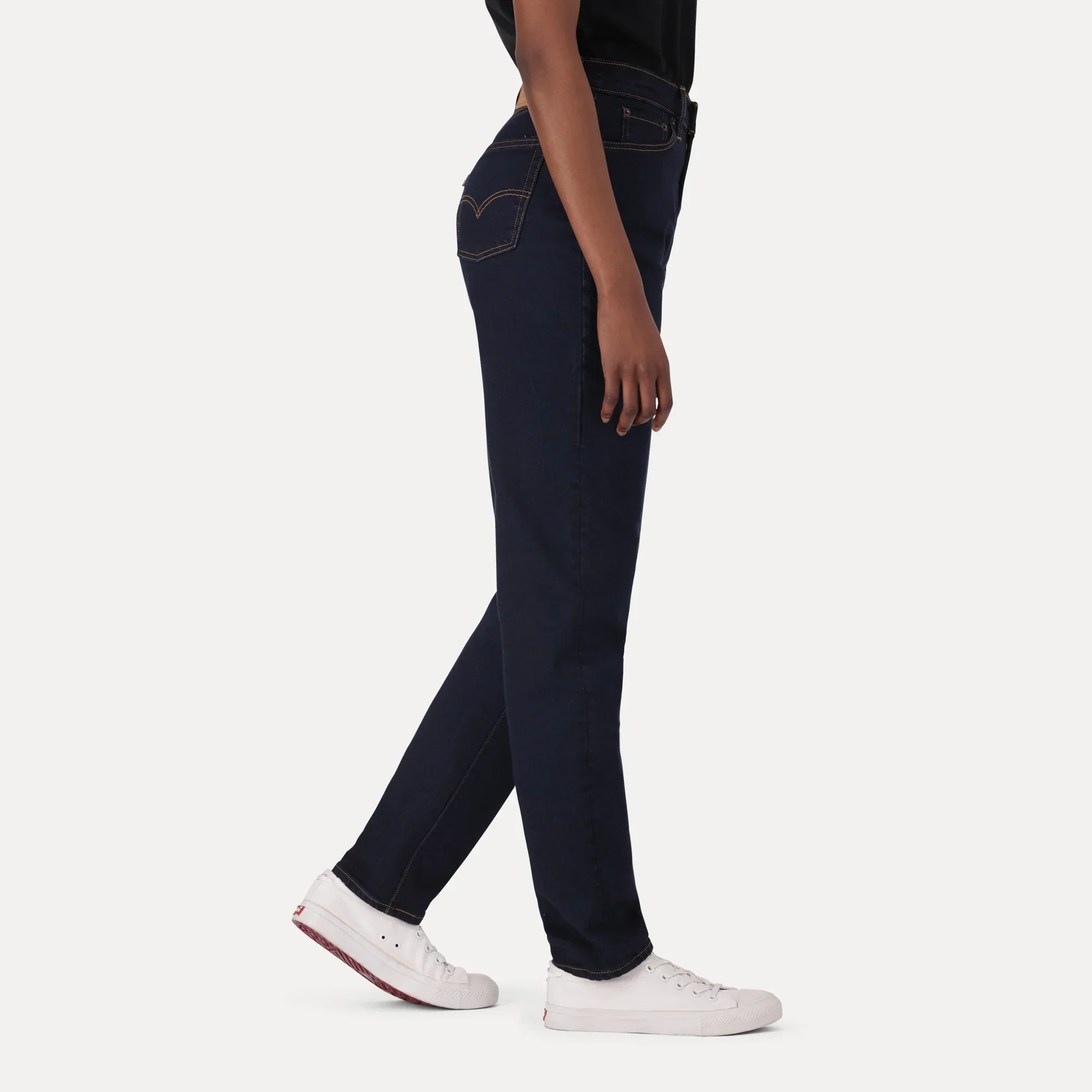 LEVI'S® WOMEN'S '80S MOM JEANS - DARK INDIGO - FLAT FINISH - Image 8