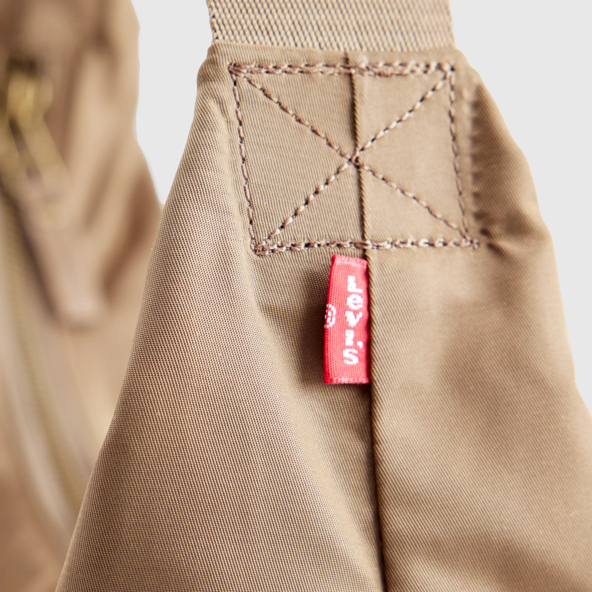 LEVI'S® WOMEN'S ALEXANDRA BAG - BROWN - Image 3