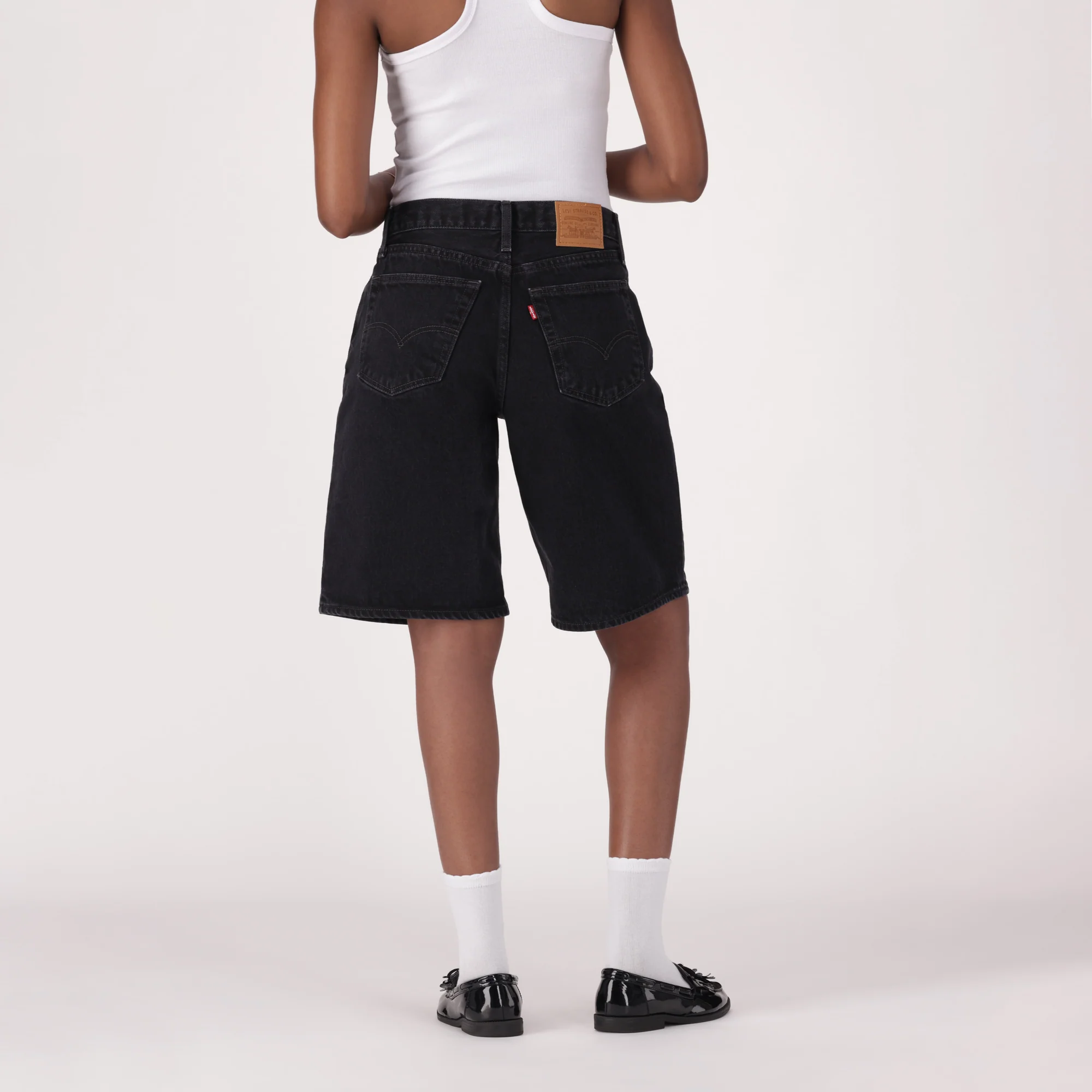 LEVI'S® WOMEN'S BAGGY DAD JORTS - BLACK - Image 3