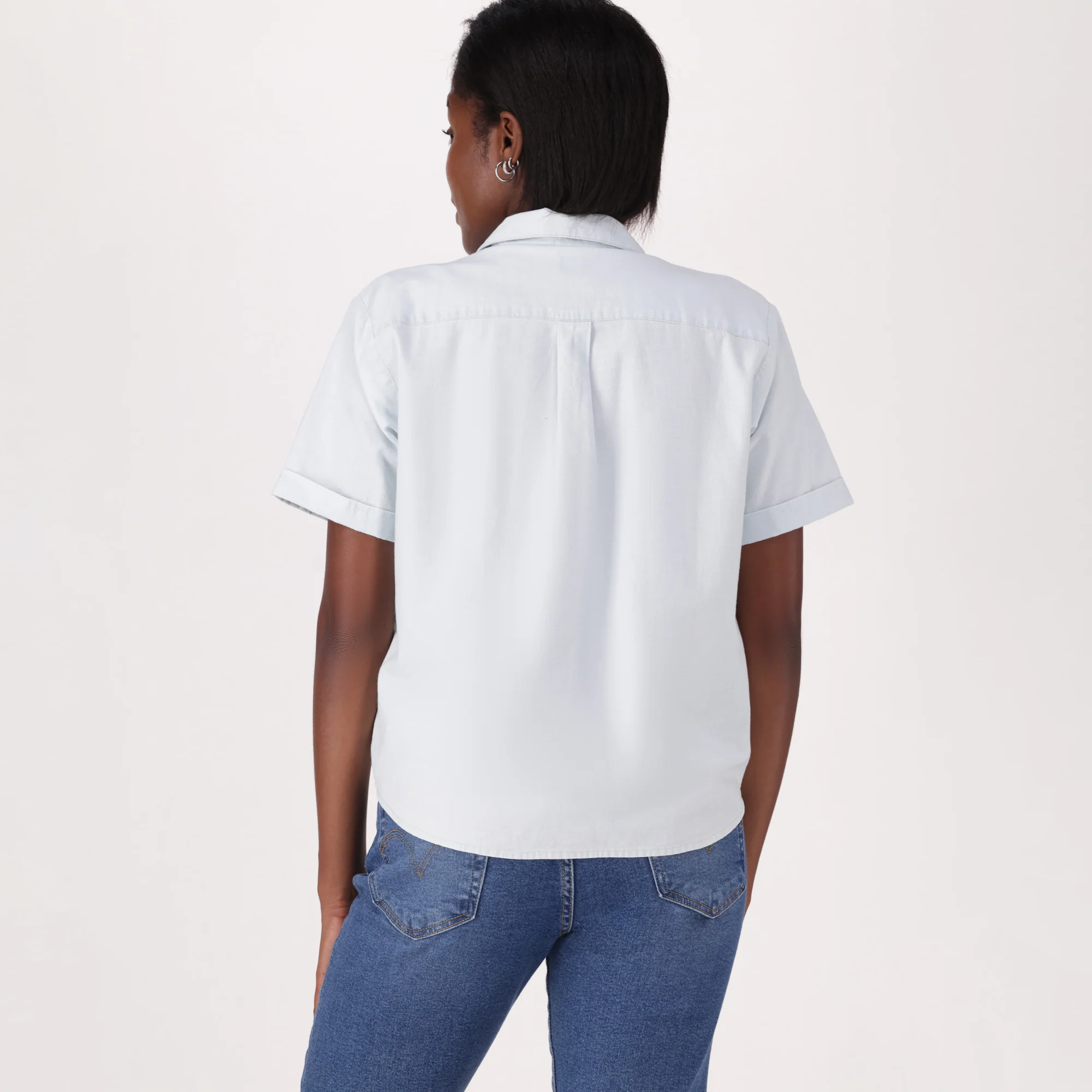 LEVI'S® WOMEN'S BENNIE CAMP SHIRT - MULTI COLOUR - Image 3