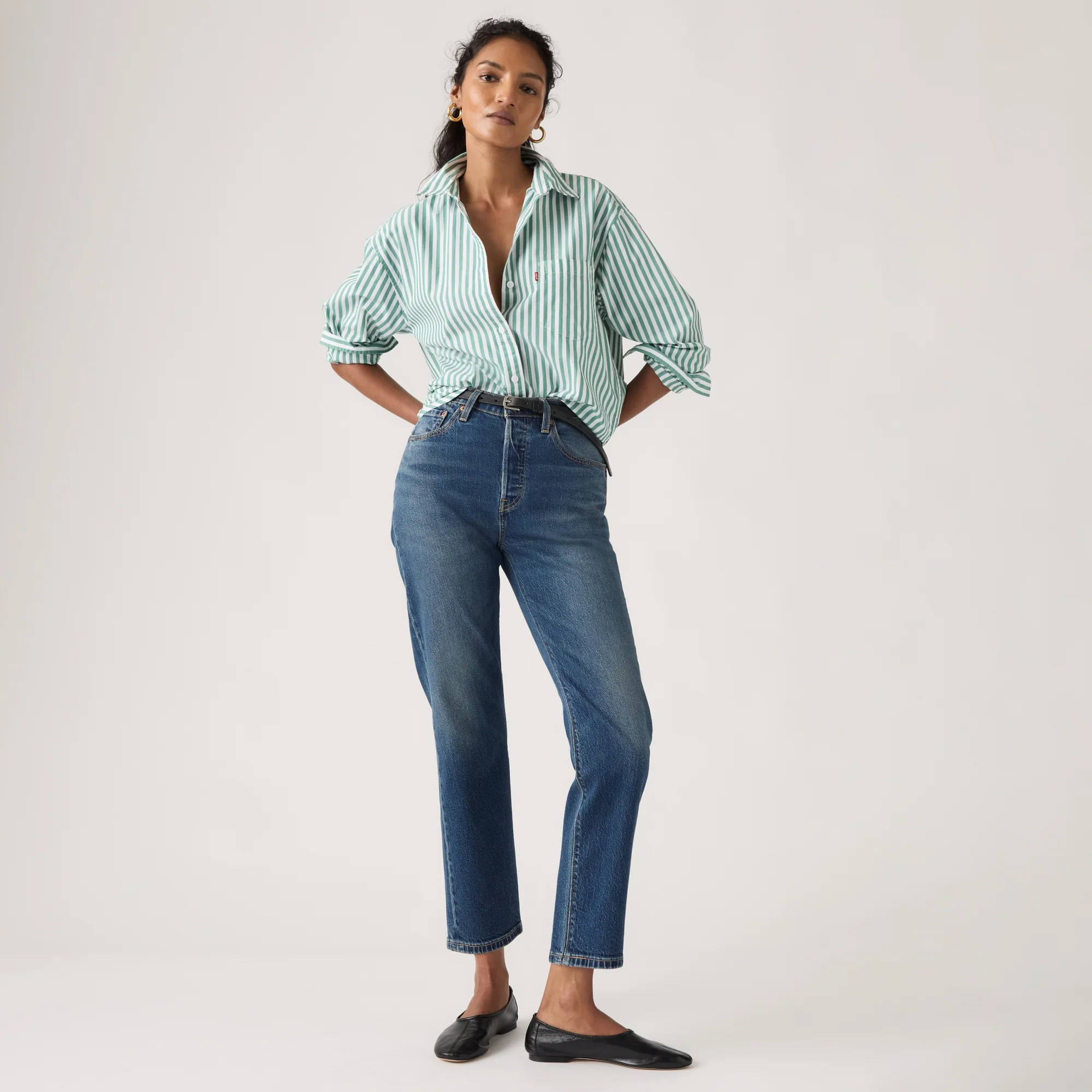 LEVI'S® WOMEN'S CROPPED 501 ORIGINAL® JEANS - MED INDIGO - WORN IN