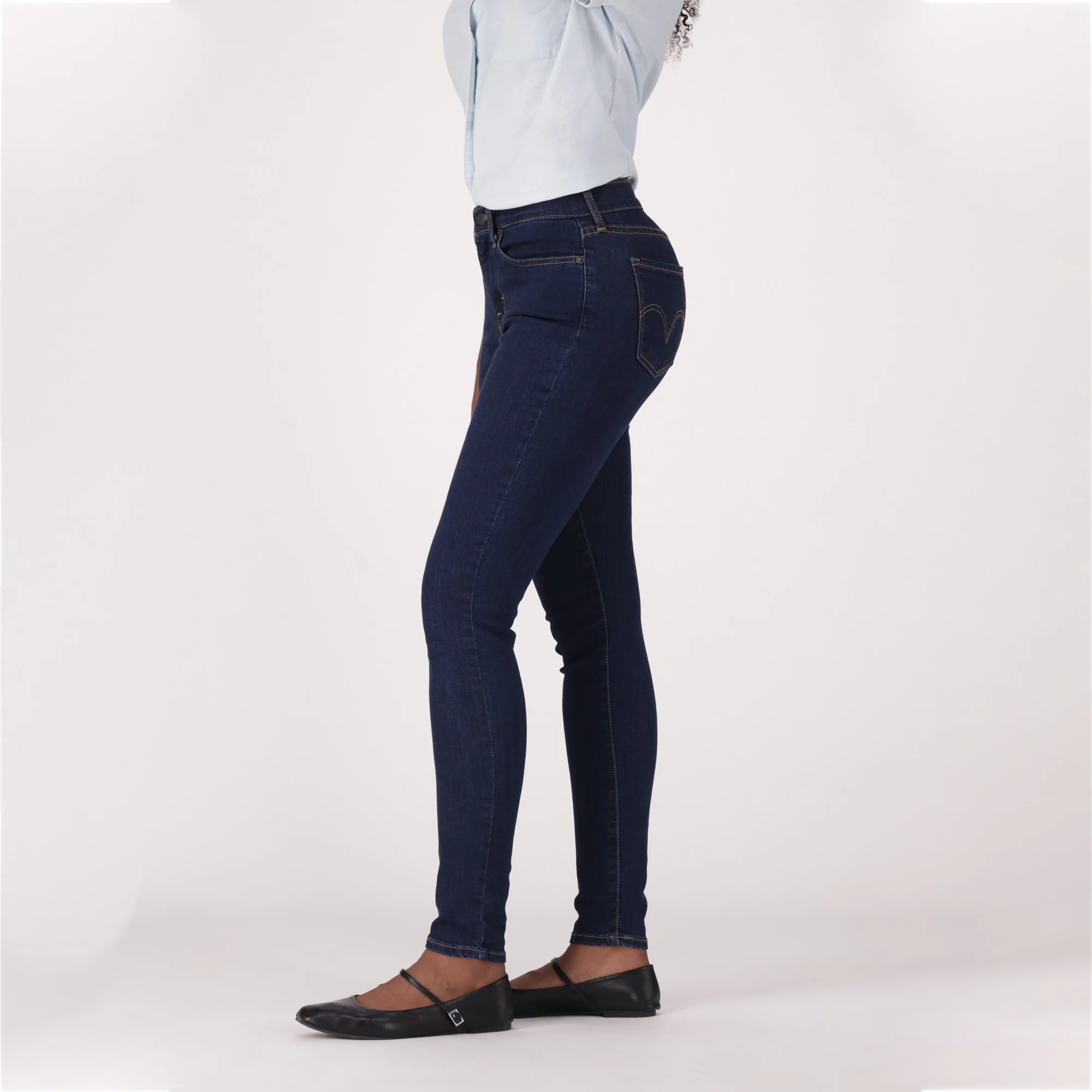 LEVI'S® WOMEN'S CURVY HIGH-RISE SUPER SKINNY - DARK INDIGO FLAT FINISH - Image 4