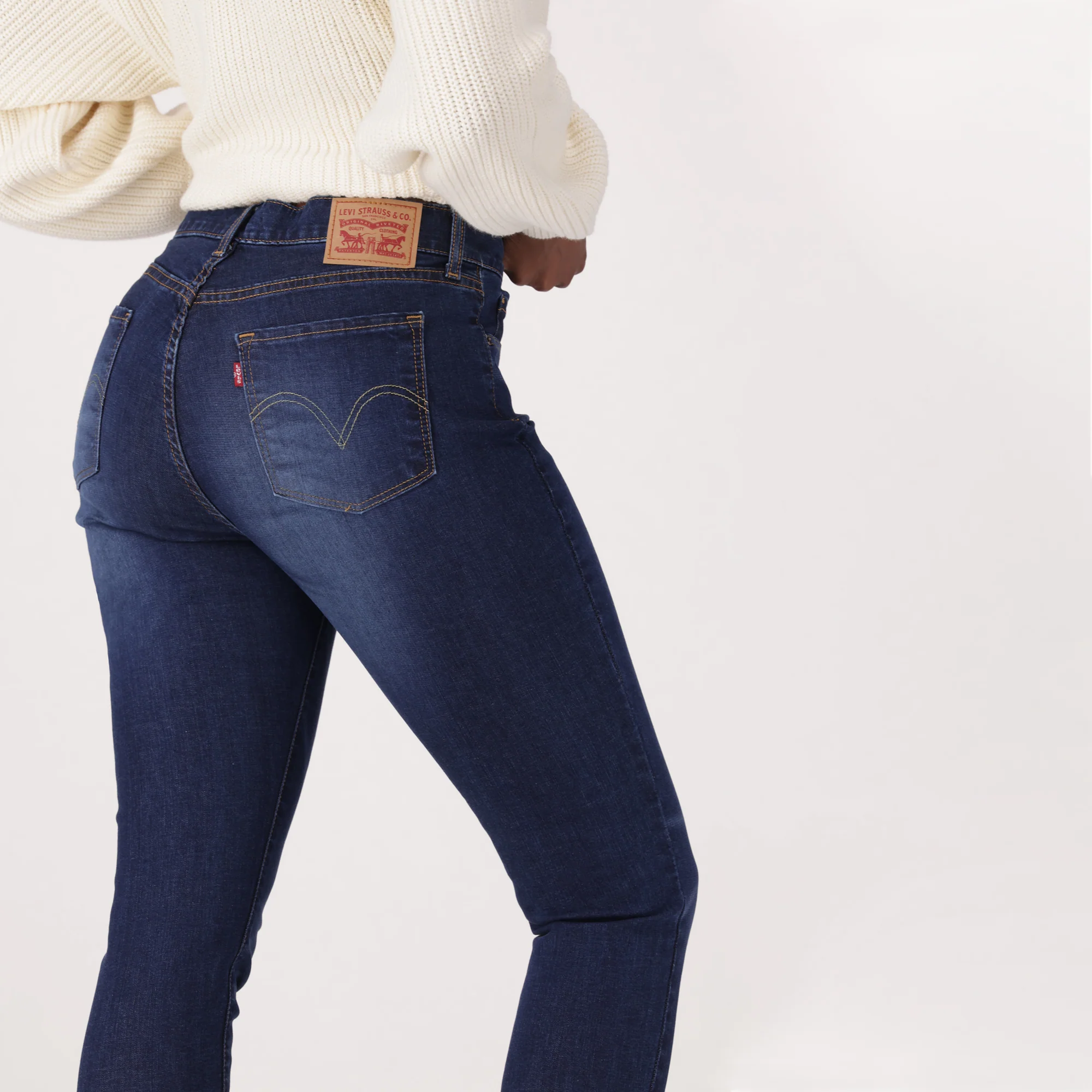 LEVI'S® WOMEN'S CURVY HIGH-RISE SUPER SKINNY - DARK INDIGO WORN IN - Image 5