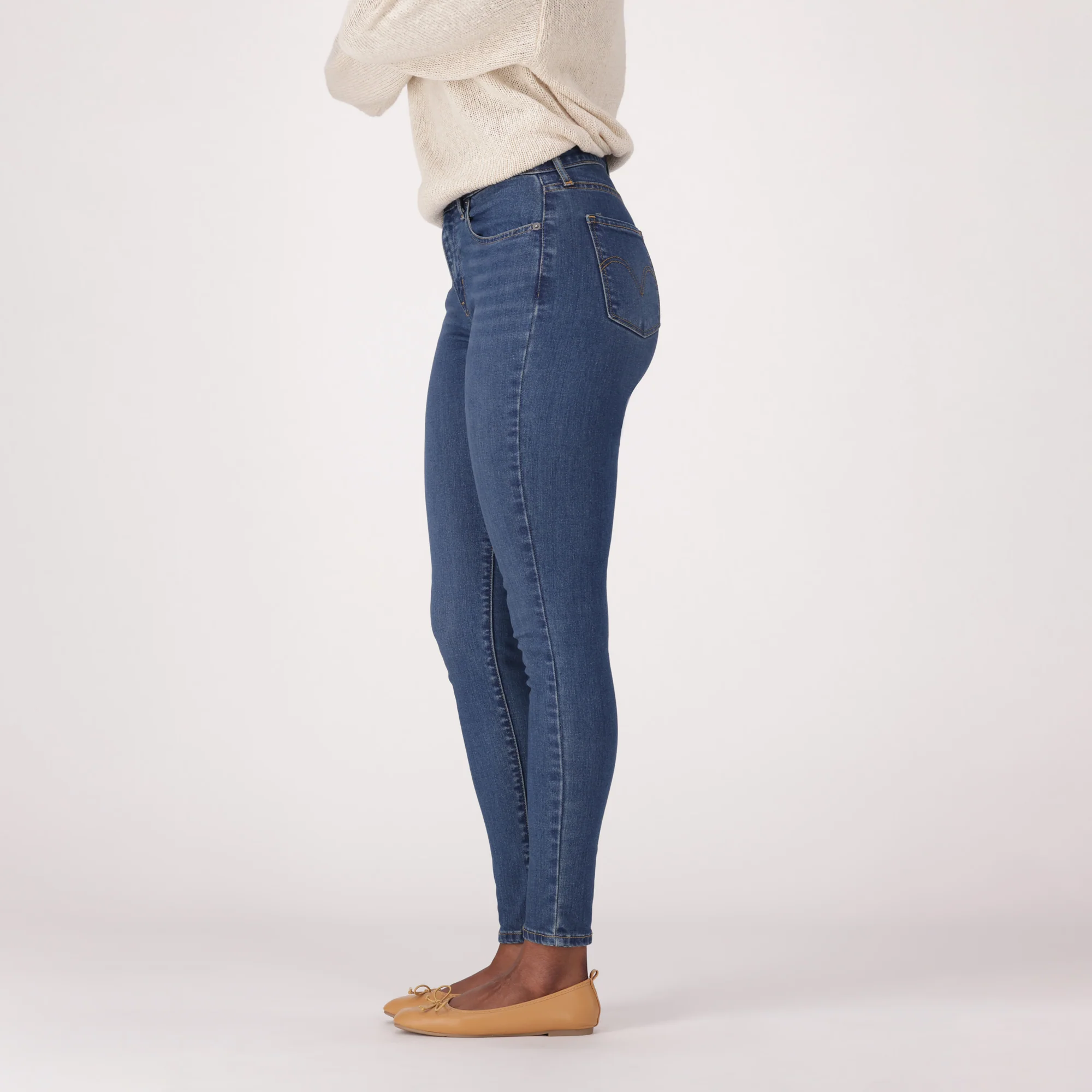 LEVI'S® WOMEN'S CURVY HIGH-RISE SUPER SKINNY - DARK INDIGO - WORN IN - Image 4