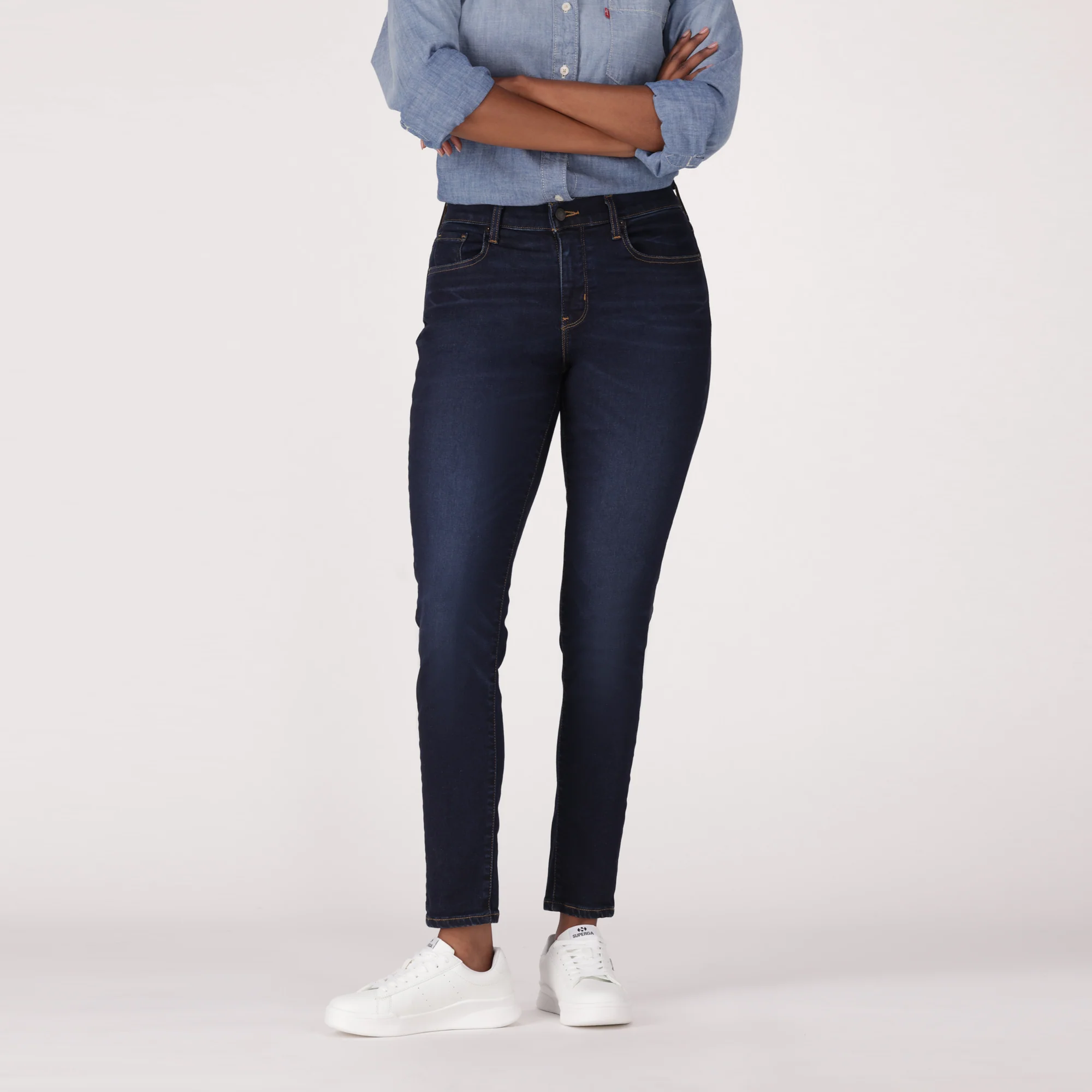 LEVI'S® WOMEN'S CURVY HIGH-RISE SUPER SKINNY - DARK INDIGO WORN IN - Image 2