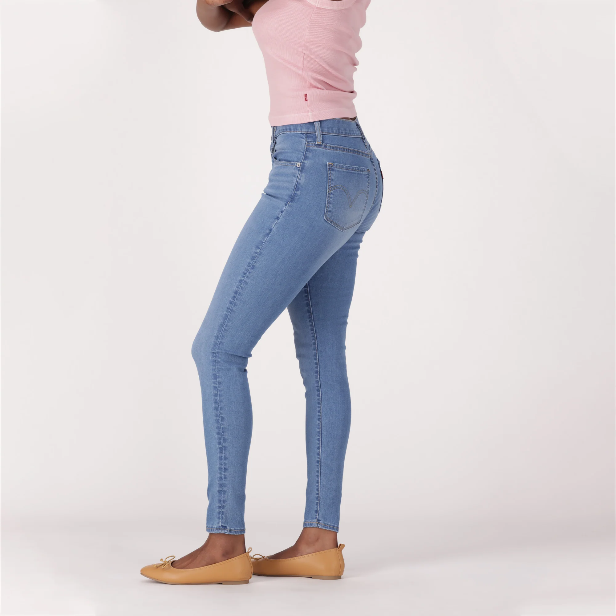 LEVI'S® WOMEN'S CURVY HIGH-RISE SUPER SKINNY - MED INDIGO - WORN IN - Image 4