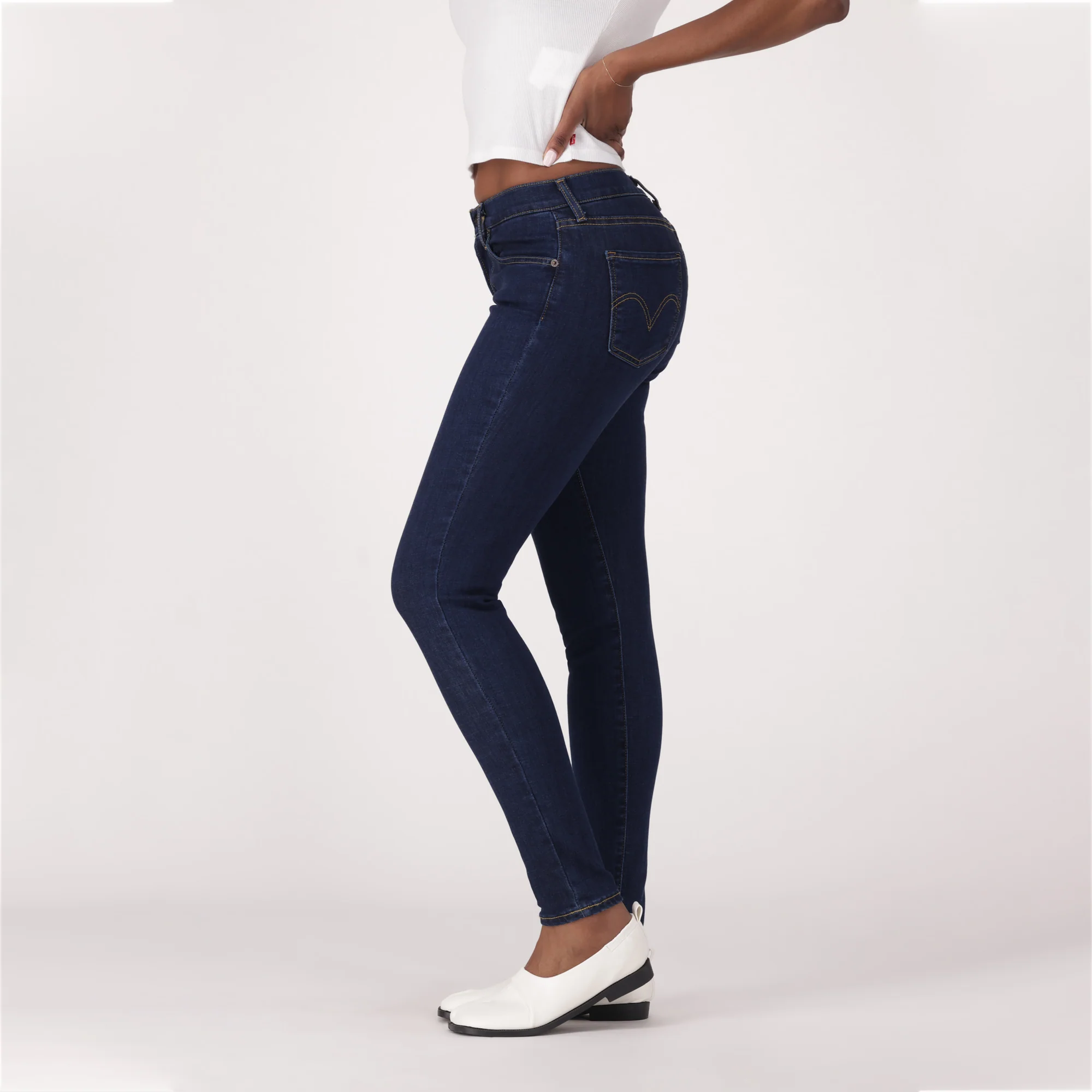 LEVI'S® WOMEN'S CURVY SKINNY  - DARK INDIGO - FLAT FINISH - Image 4