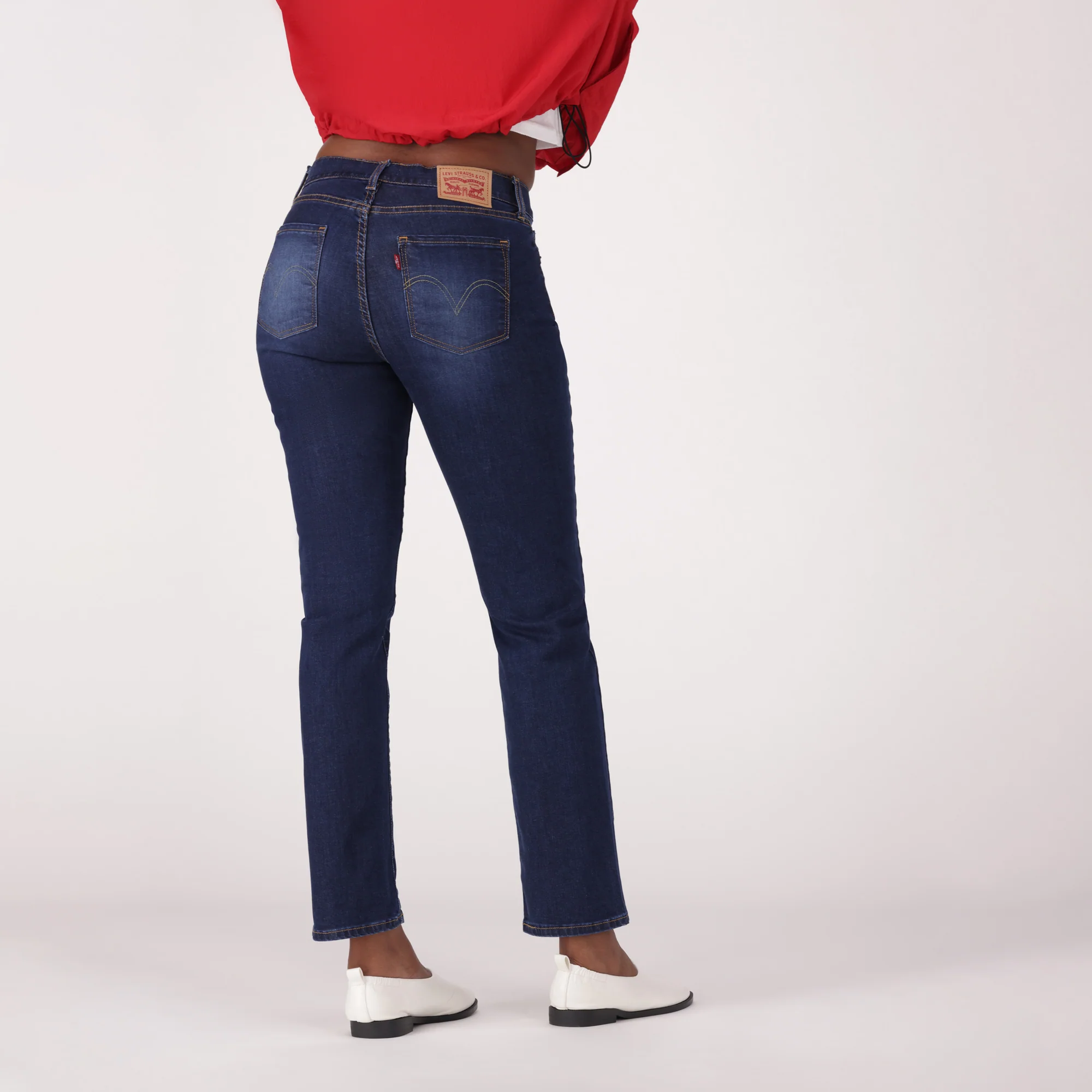 LEVI'S® WOMEN'S CURVY STRAIGHT  - DARK INDIGO - WORN IN - Image 3