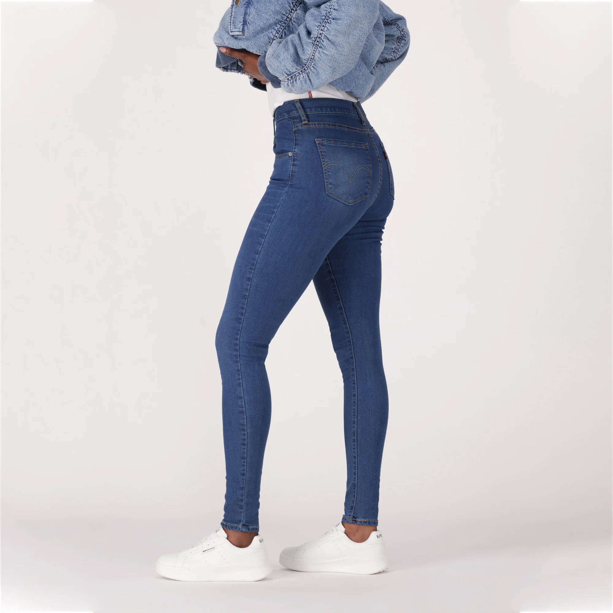 LEVI'S® WOMEN'S CURVY  SUPER SKINNY  - DARK INDIGO  WORN IN - Image 4
