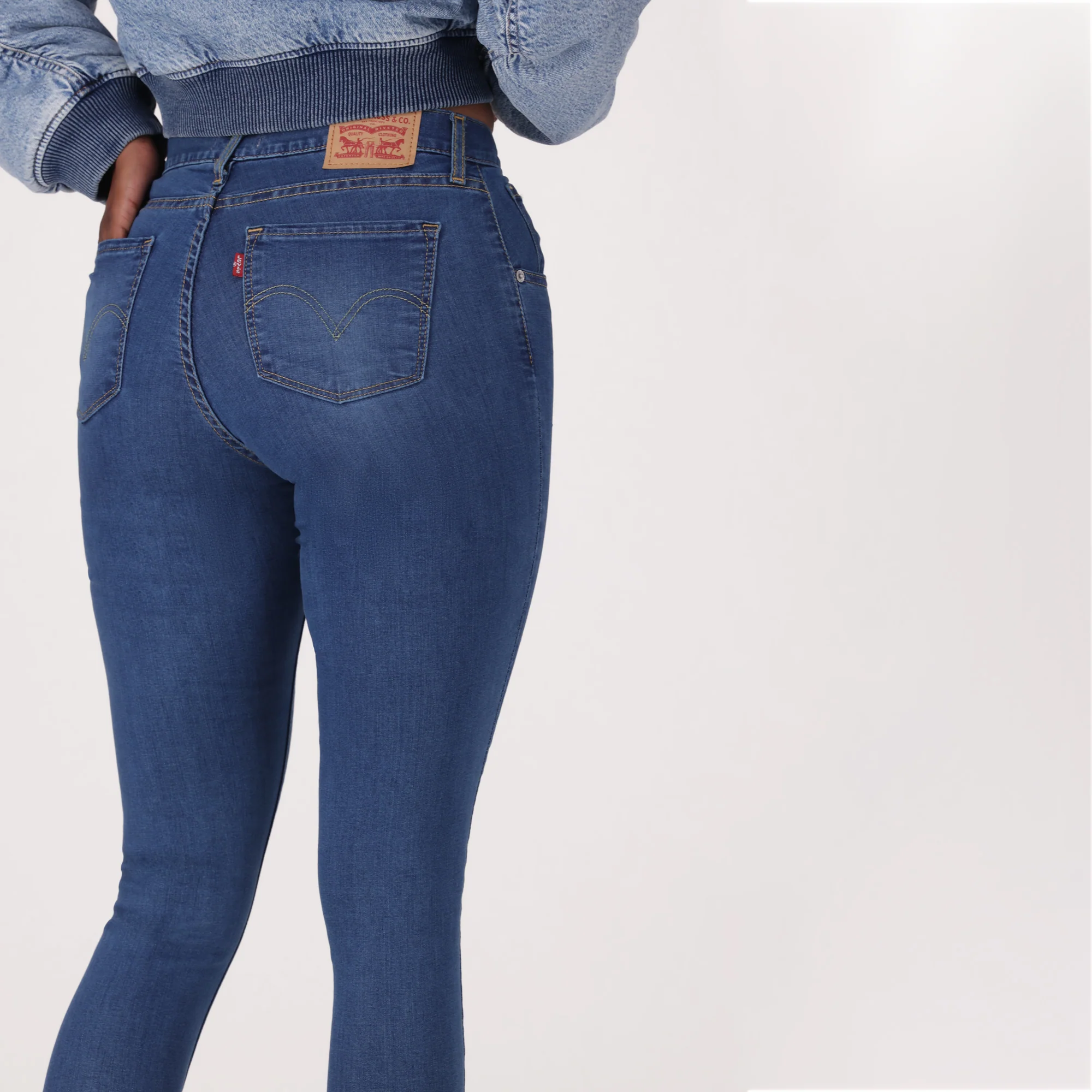 LEVI'S® WOMEN'S CURVY  SUPER SKINNY  - DARK INDIGO  WORN IN - Image 5