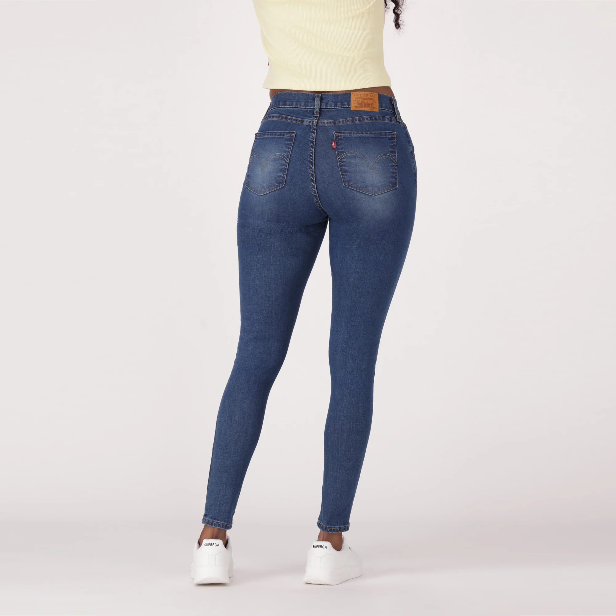 LEVI'S® WOMEN'S CURVY SUPER SKINNY  - MED INDIGO - WORN IN - Image 3
