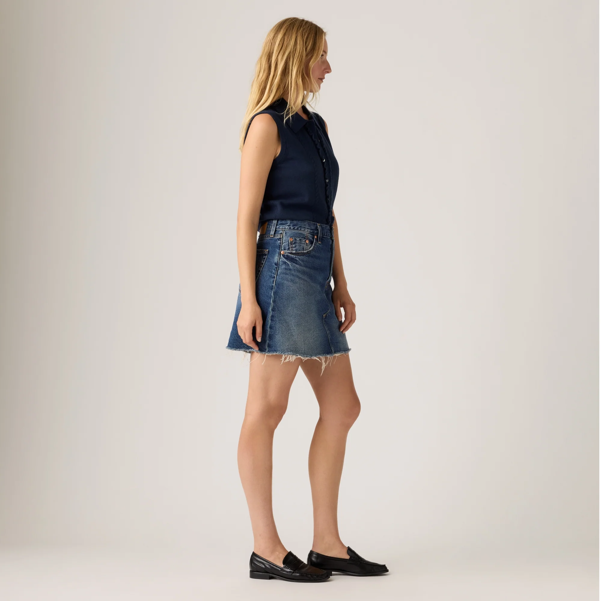 LEVI'S® WOMEN'S DECONSTRUCTED SKIRT - DARK INDIGO WORN IN - Image 4