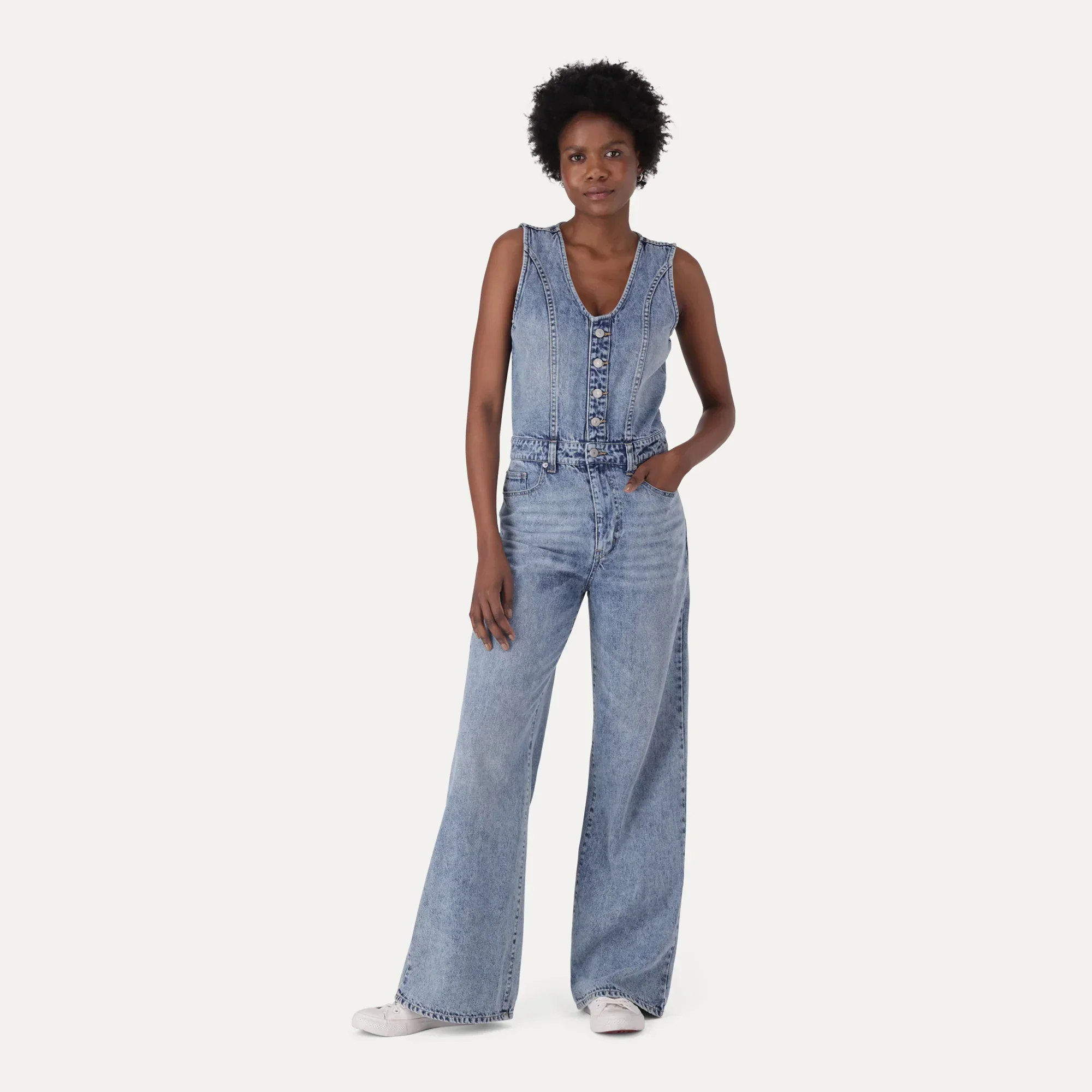 LEVI'S® WOMEN'S DENIM WIDE-LEG JUMPSUIT - MED INDIGO - WORN IN - Image 5