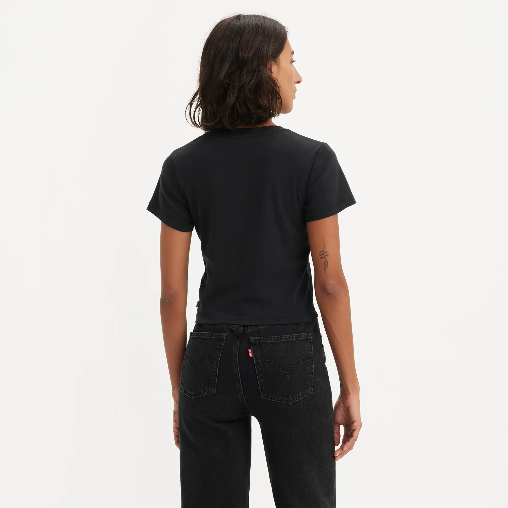 LEVI'S® WOMEN'S ESSENTIAL SPORTY T-SHIRT - BLACK - Image 2