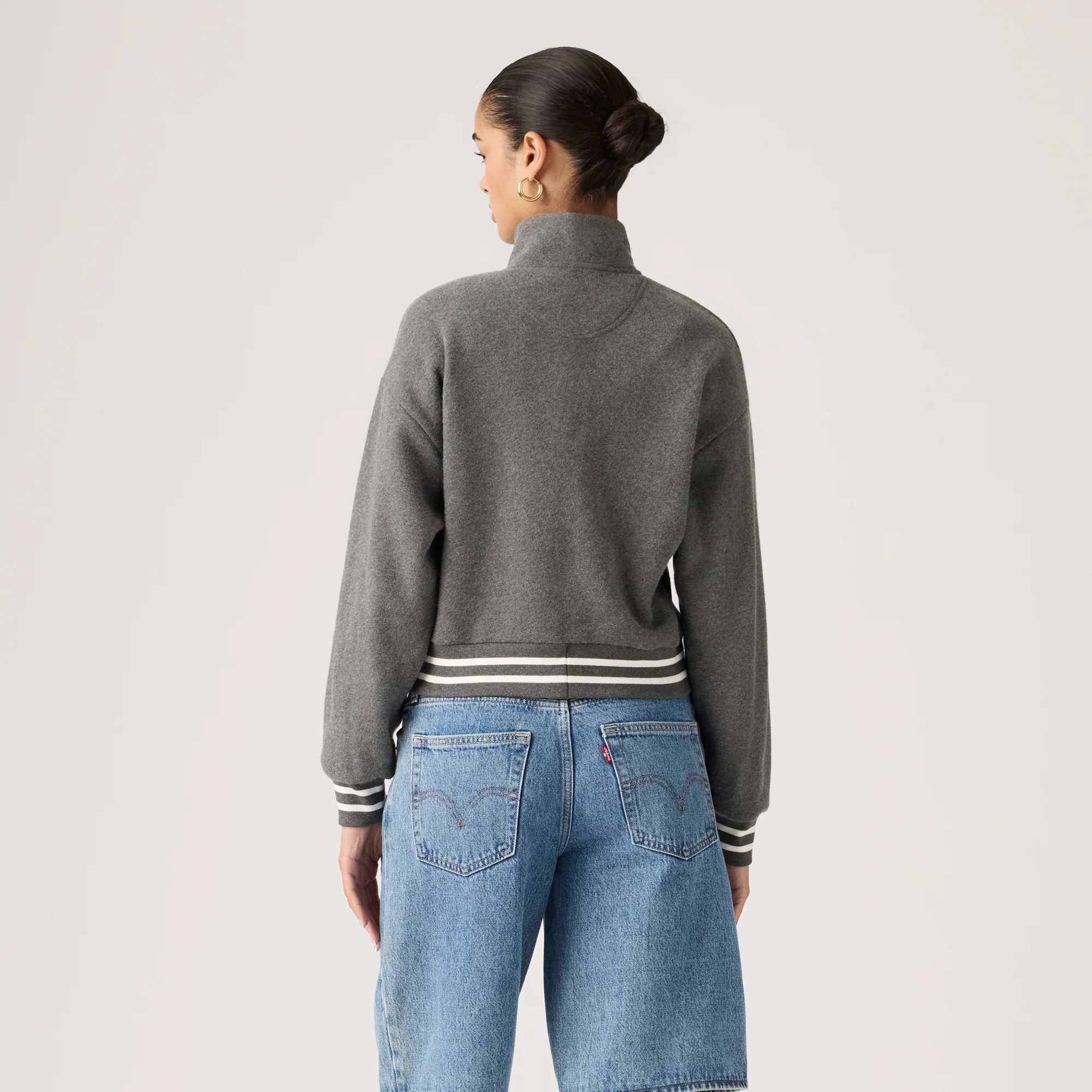 LEVI'S® WOMEN'S EVERYDAY QUARTER ZIP SWEATSHIRT - GREY - Image 3