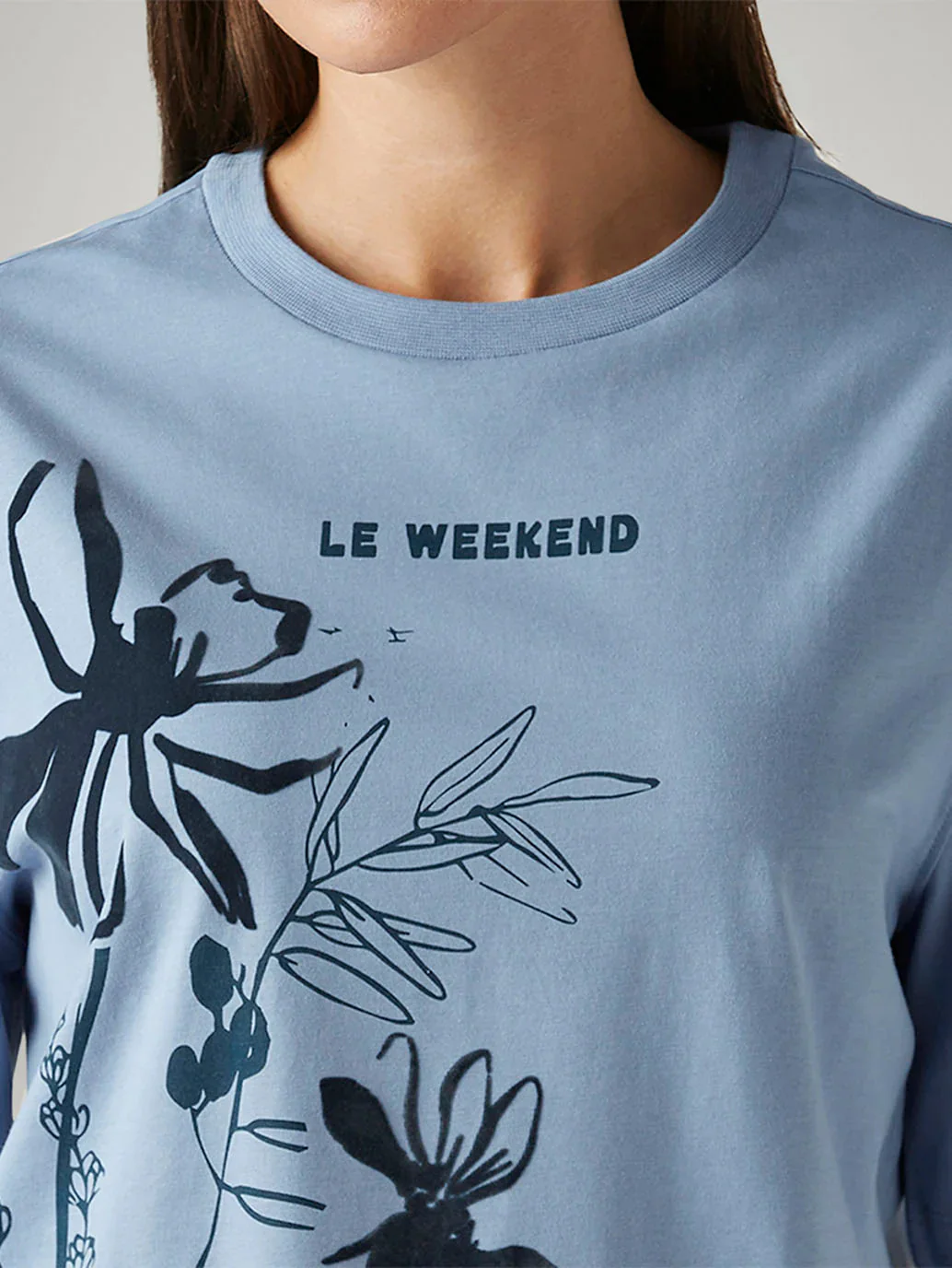 LEVI'S®  WOMEN'S FLORAL RELAXED FIT T-SHIRT - BLUE - Image 4