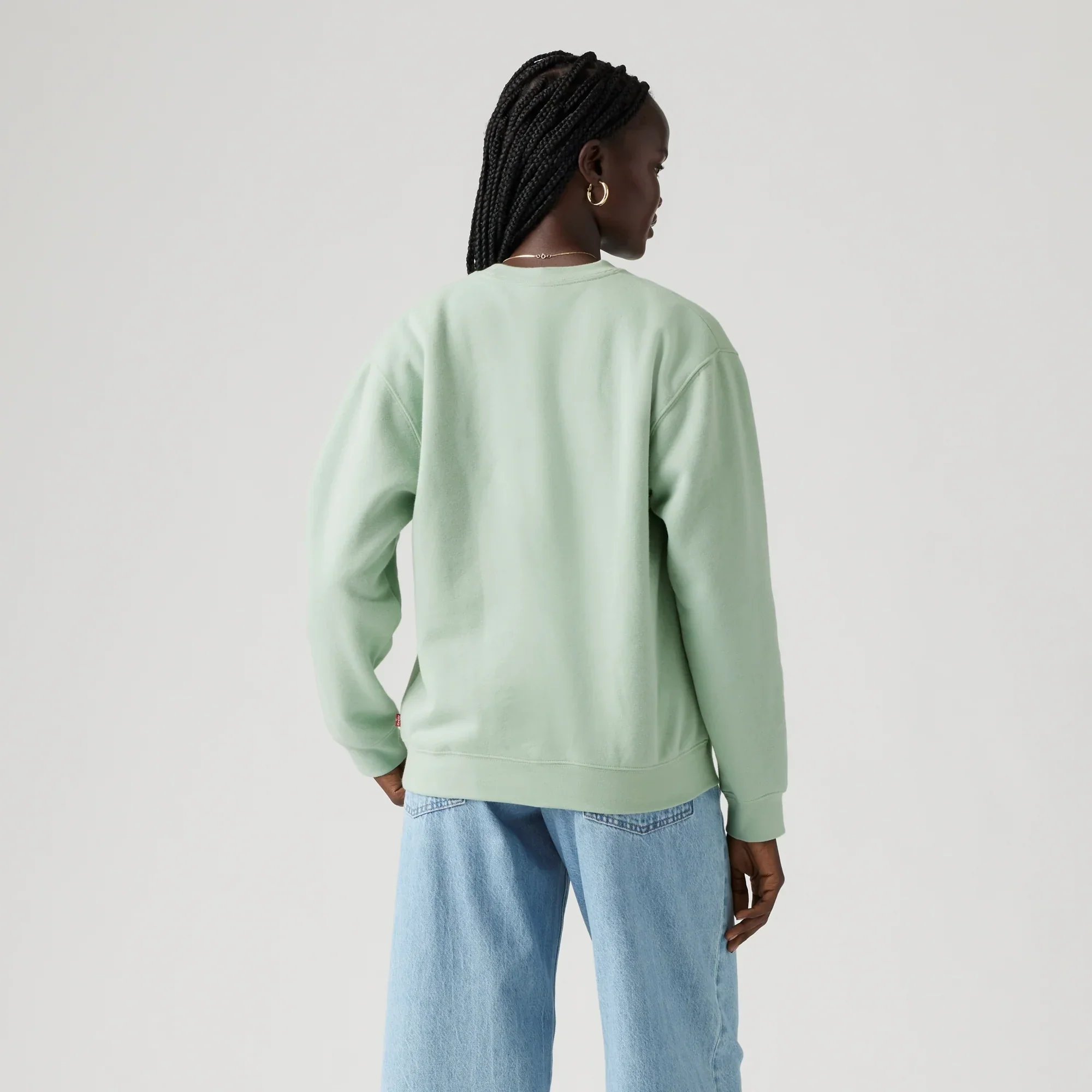LEVI'S® WOMEN'S GRAPHIC EVERYDAY CREWNECK SWEATSHIRT - GREEN - Image 3