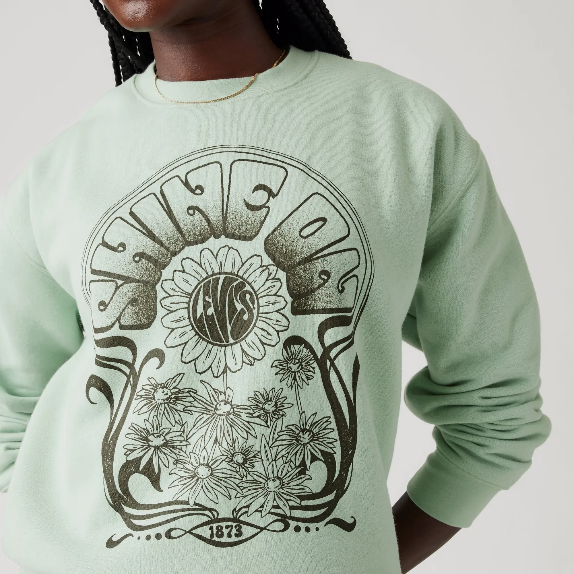 LEVI'S® WOMEN'S GRAPHIC EVERYDAY CREWNECK SWEATSHIRT - GREEN - Image 4