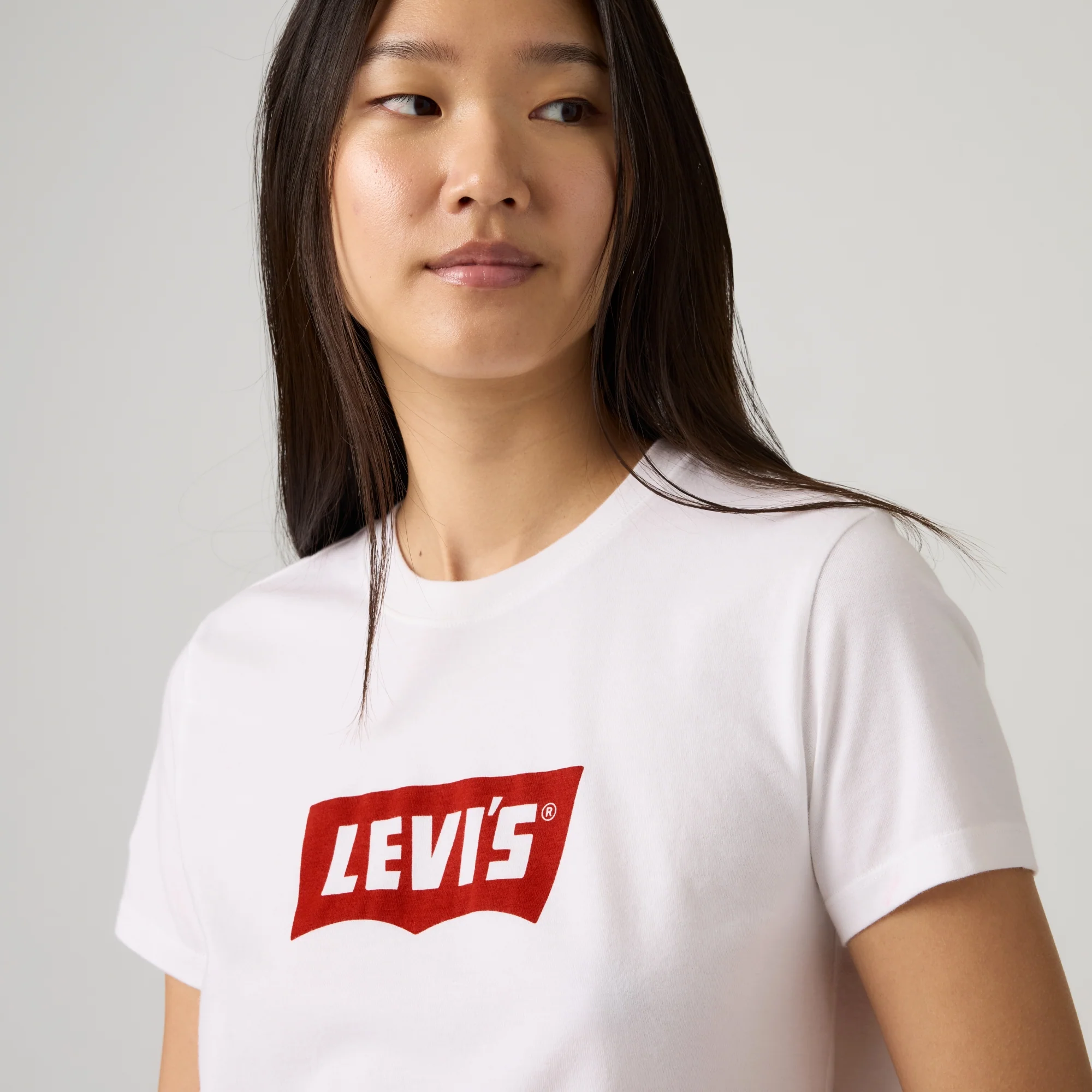 LEVI'S® WOMEN'S GRAPHIC FAVORITE TEE - WHITE - Image 4