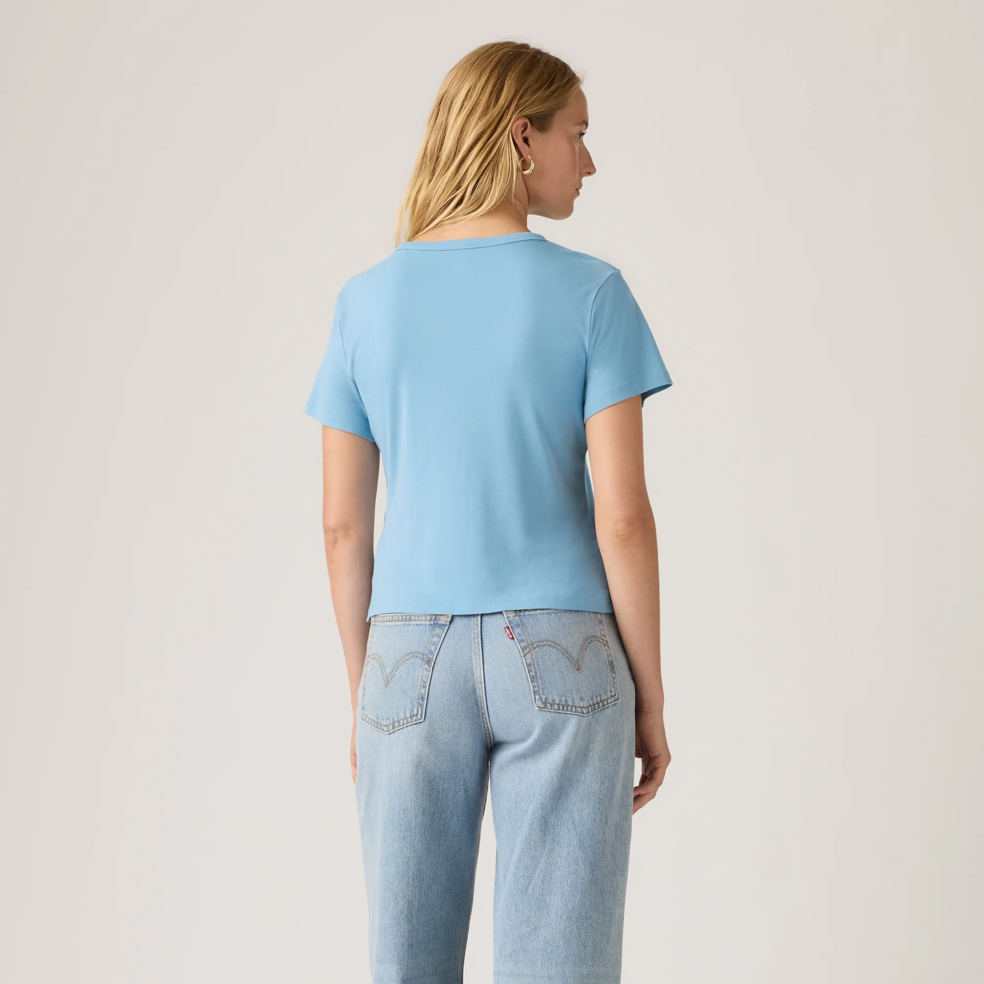 LEVI'S® WOMEN'S GRAPHIC RICKIE T-SHIRT - BLUE - Image 3