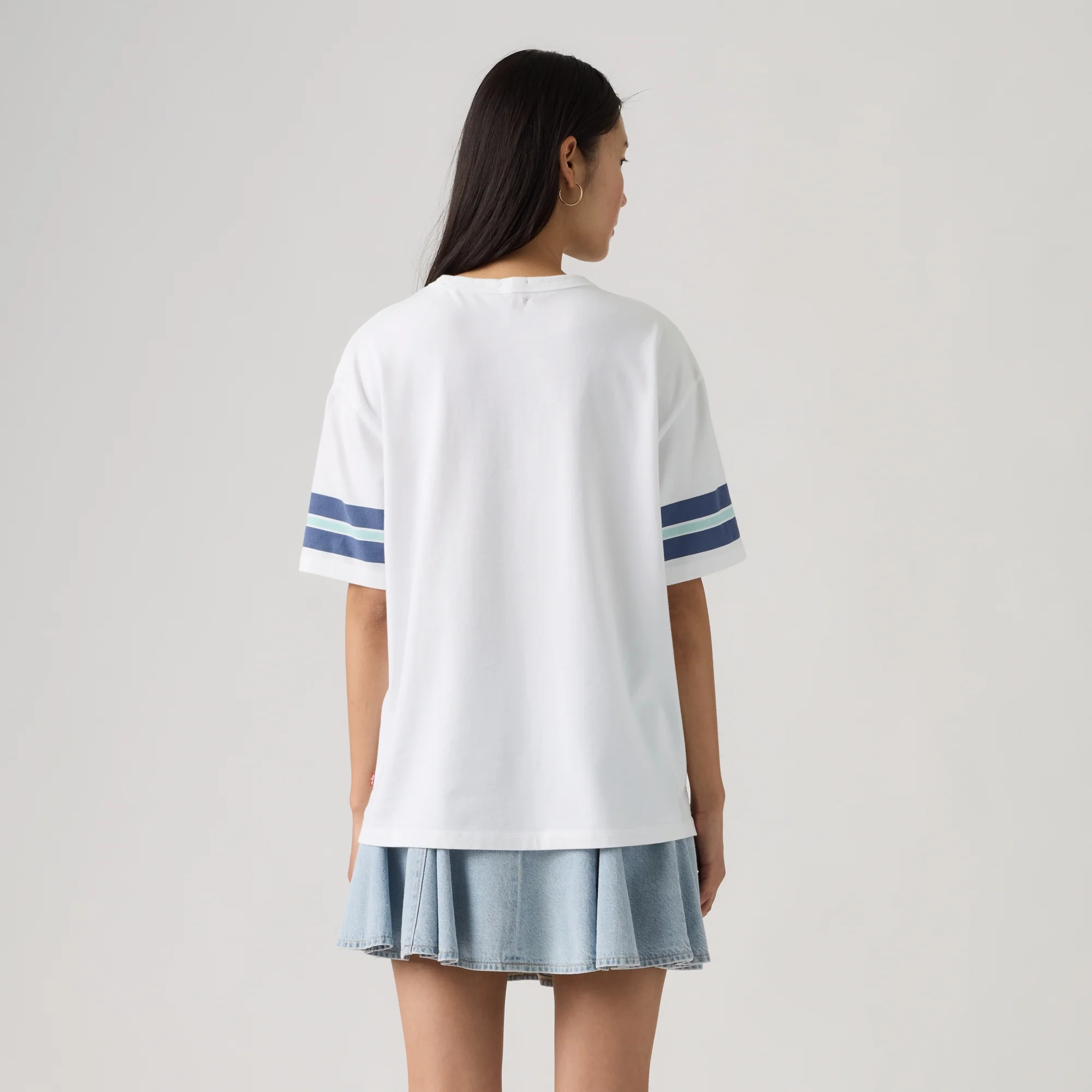 LEVI'S® WOMEN'S GRAPHIC TABOR T-SHIRT - WHITE - Image 3