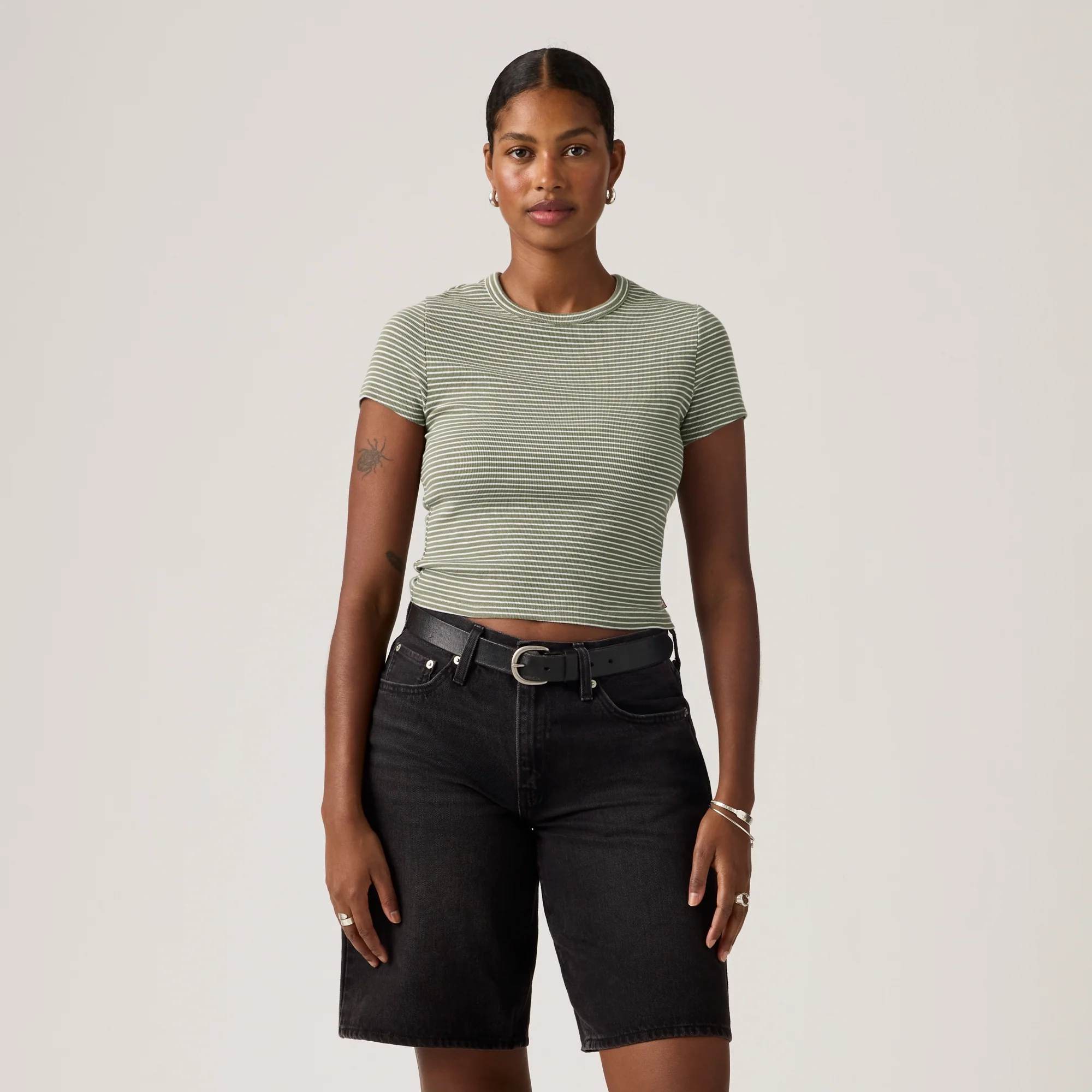 LEVI'S® WOMEN'S HAYES CROPPED TEE - MULTI COLOUR - Image 2
