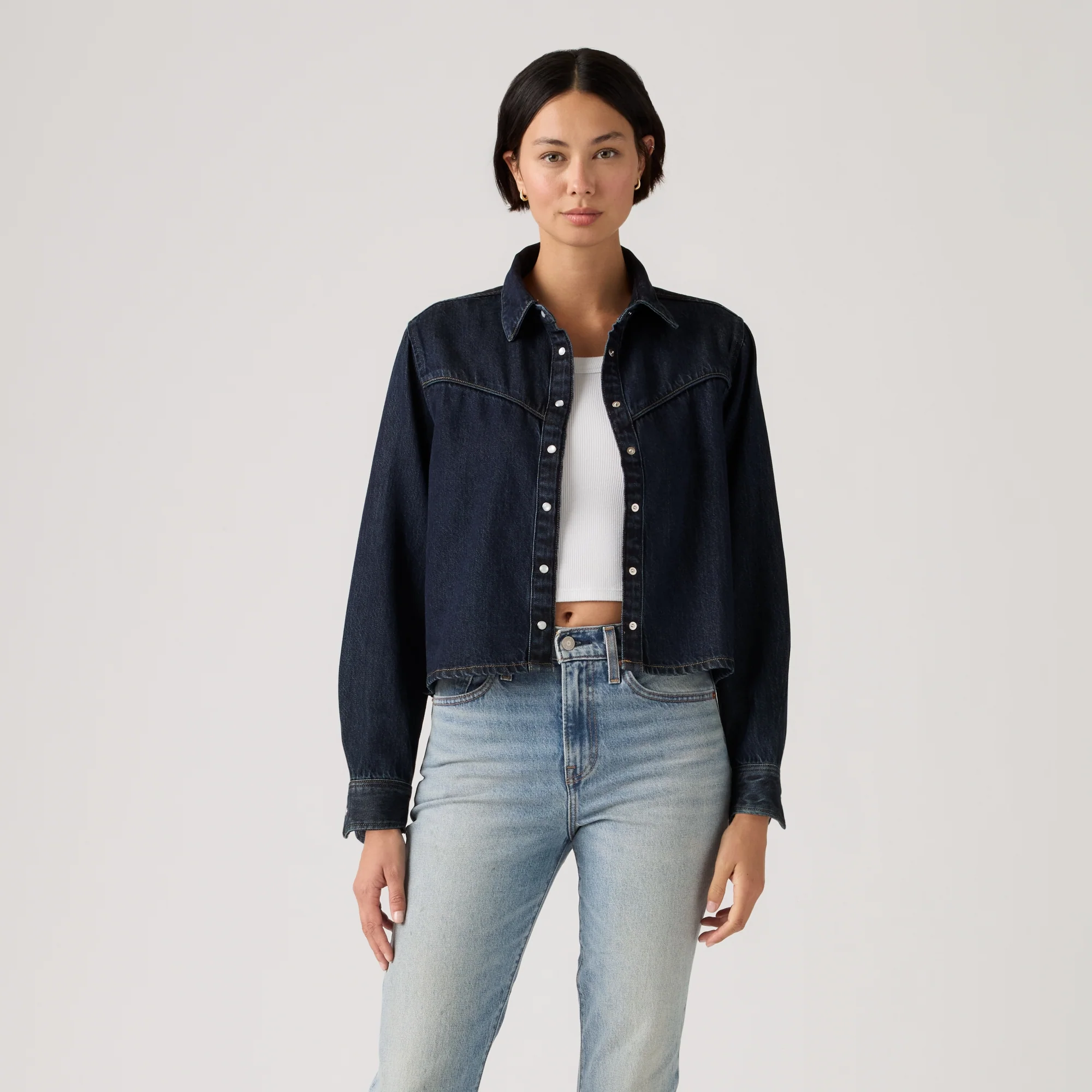 LEVI'S® WOMEN'S LOGAN LIGHTWEIGHT SHACKET - DARK INDIGO FLAT FINISH - Image 2