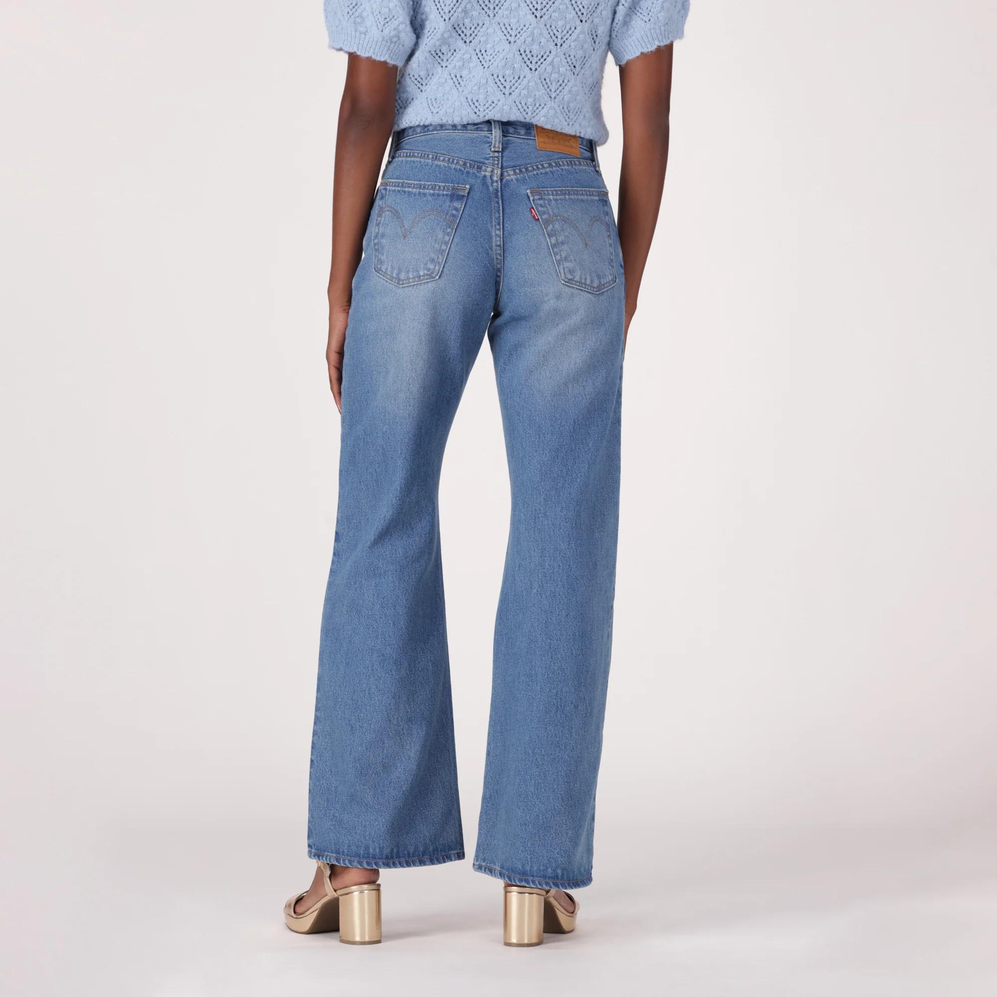 LEVI'S® WOMEN'S LOOSE BOOT JEANS - MED INDIGO - WORN IN - Image 3