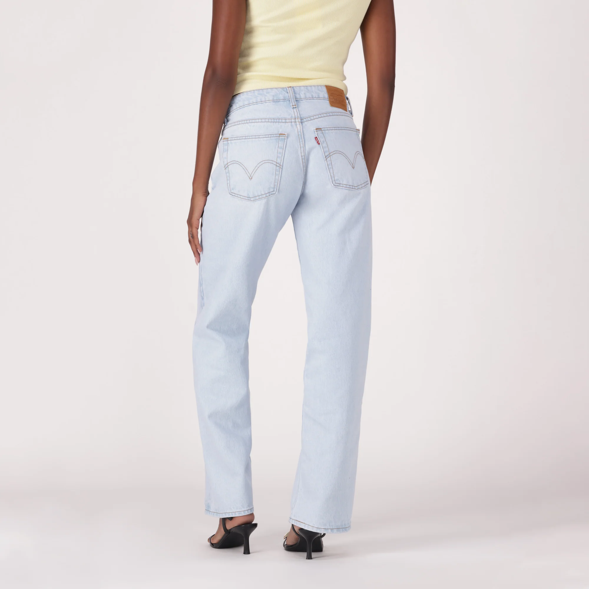 LEVI'S® WOMEN'S LOW LOOSE JEANS - LIGHT INDIGO - WORN IN - Image 3