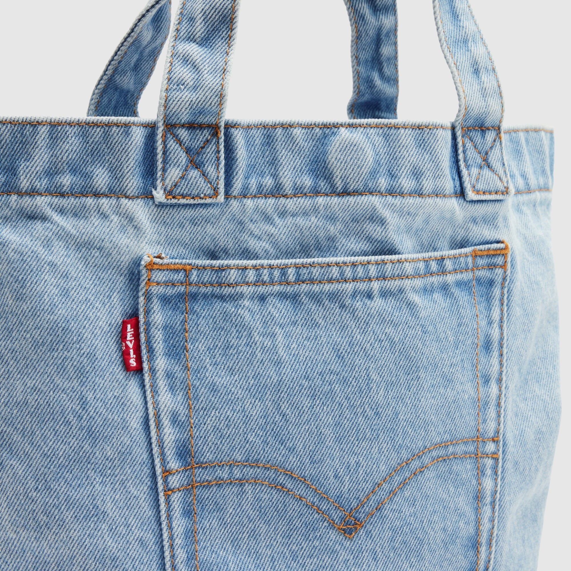 LEVI'S® WOMEN'S MINI TOTE - LIGHT INDIGO - FLAT FINISH - Image 4
