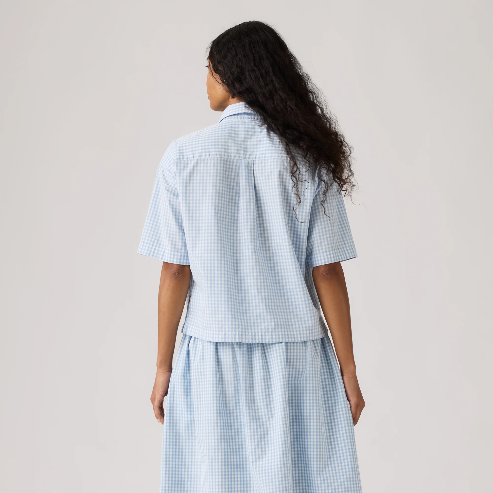 LEVI'S® WOMEN'S NOVELTY HARLIE SHORT-SLEEVE CROPPED SHIRT - BLUE - Image 3