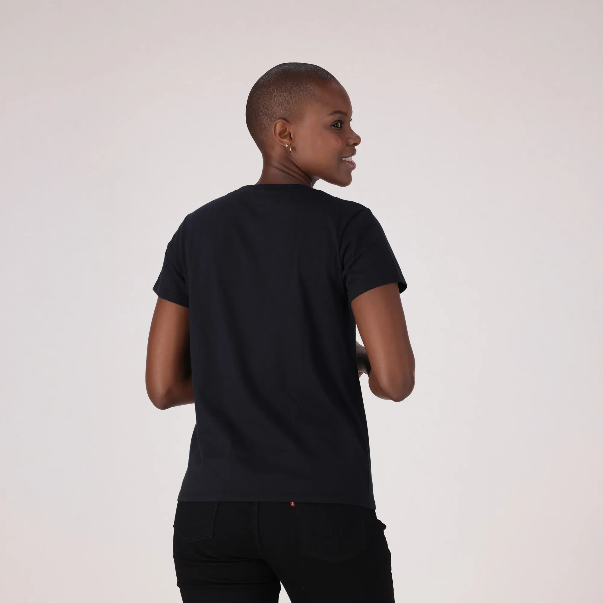 LEVI’S® WOMEN’S PERFECT T-SHIRT - BLACK - Image 3