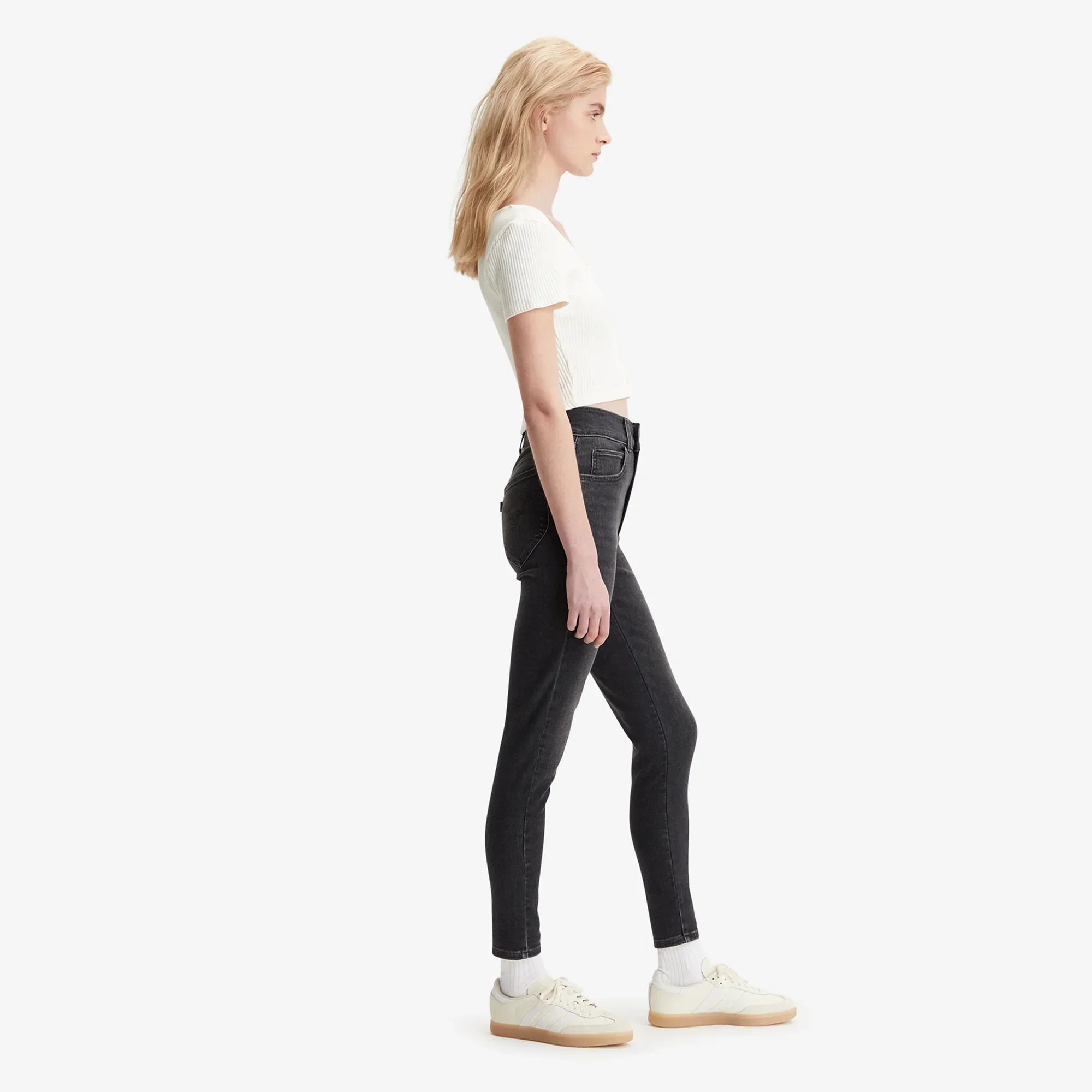 LEVI'S® WOMEN'S RETRO HIGH SKINNY JEANS - BLACK - Image 3