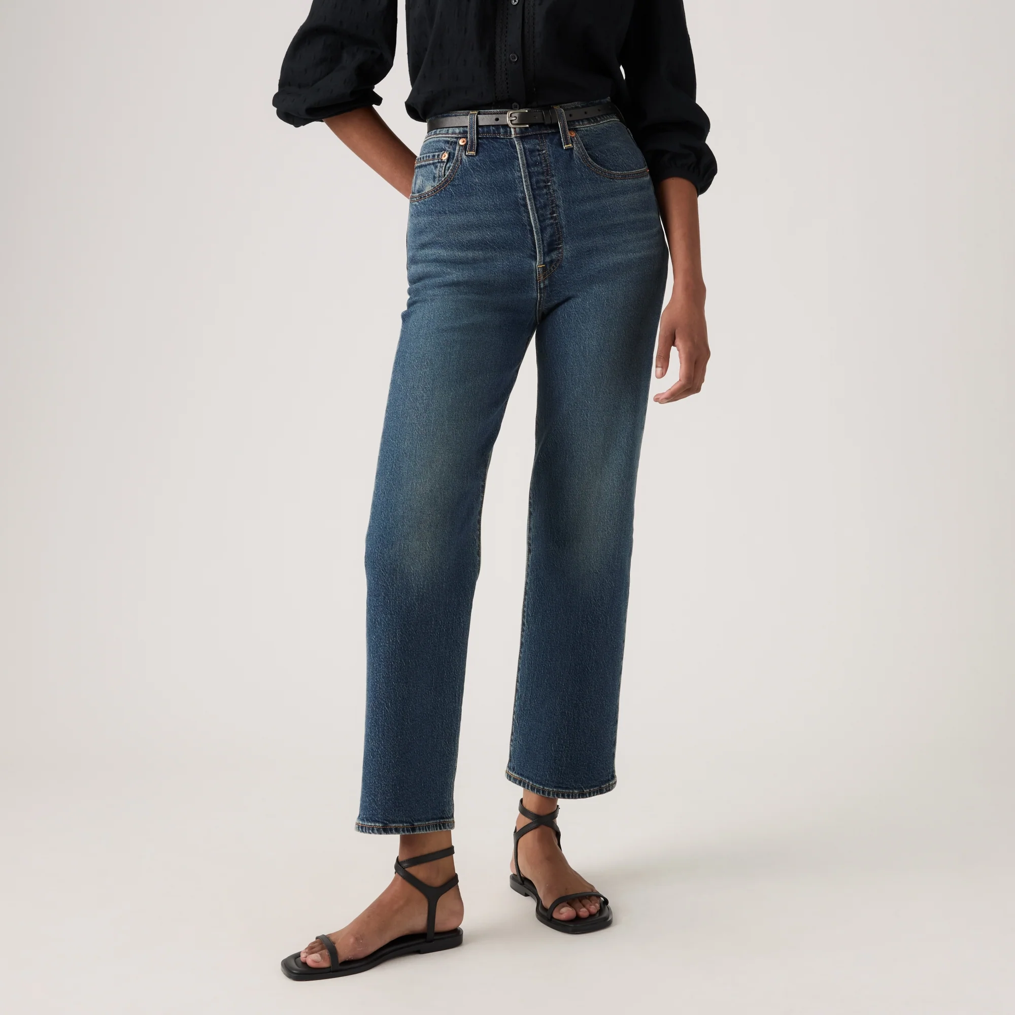 LEVI'S® WOMEN'S RIBCAGE STRAIGHT ANKLE JEANS - MED INDIGO - WORN IN - Image 5