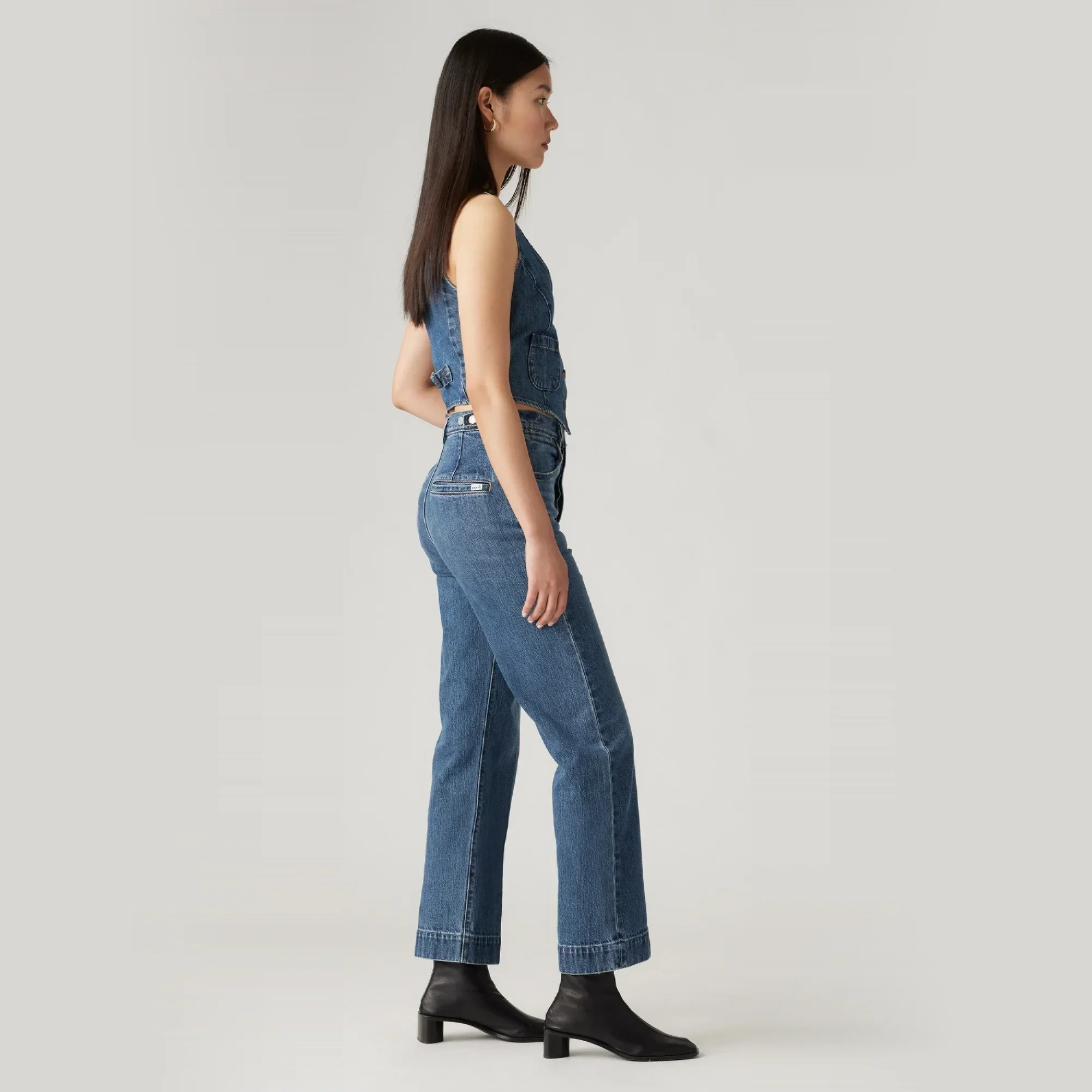 LEVI'S® WOMEN'S RIBCAGE STRAIGHT ANKLE TAILORED JEANS - DARK INDIGO - WORN IN - Image 4