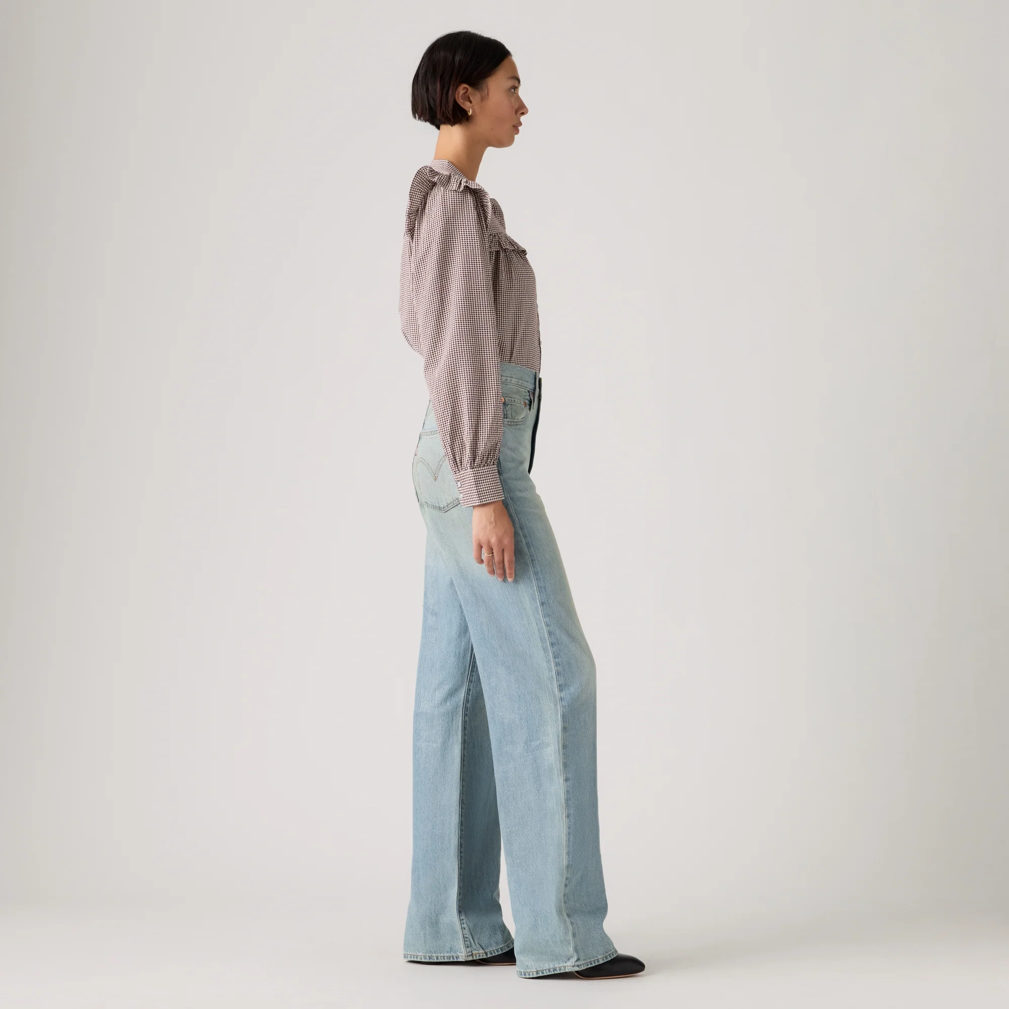 LEVI'S® WOMEN'S RIBCAGE WIDE-LEG JEANS - MED INDIGO - WORN IN - Image 4