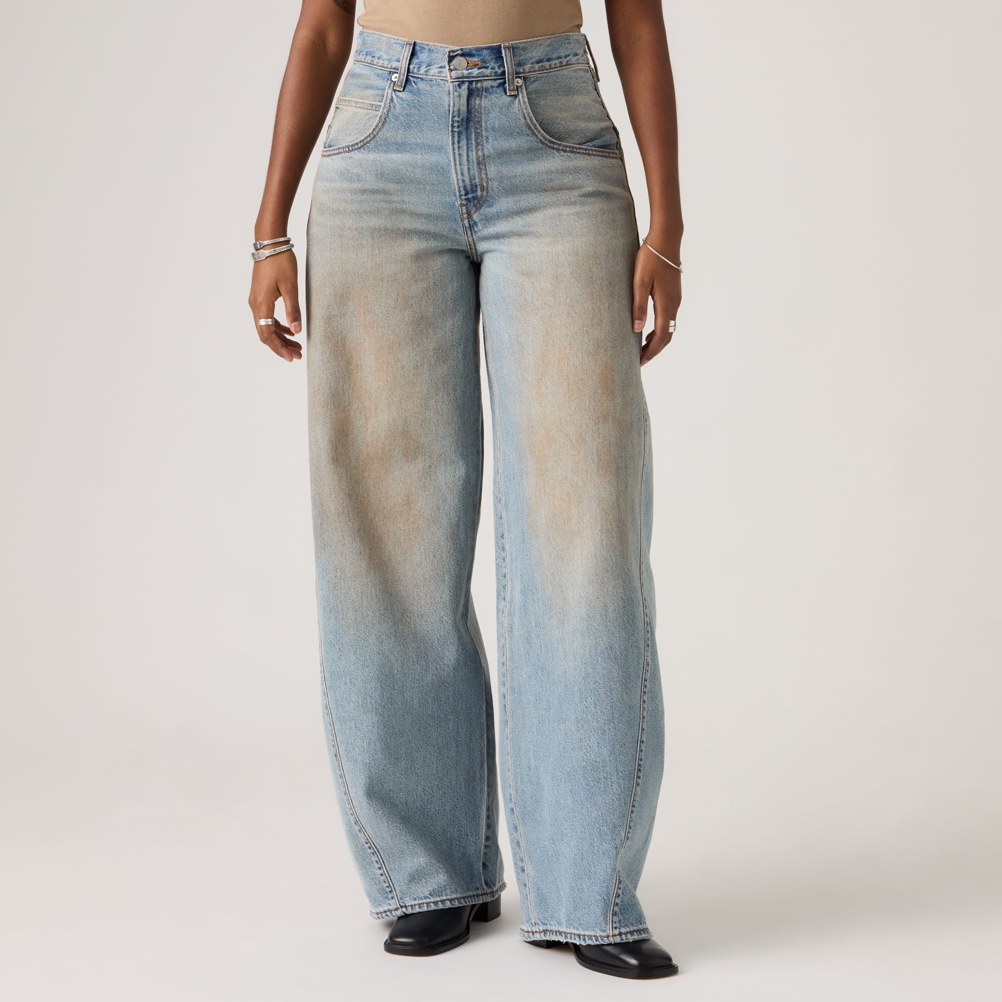 LEVI'S® WOMEN'S SUPER BAGGY BARREL JEANS - MED INDIGO - WORN IN - Image 5