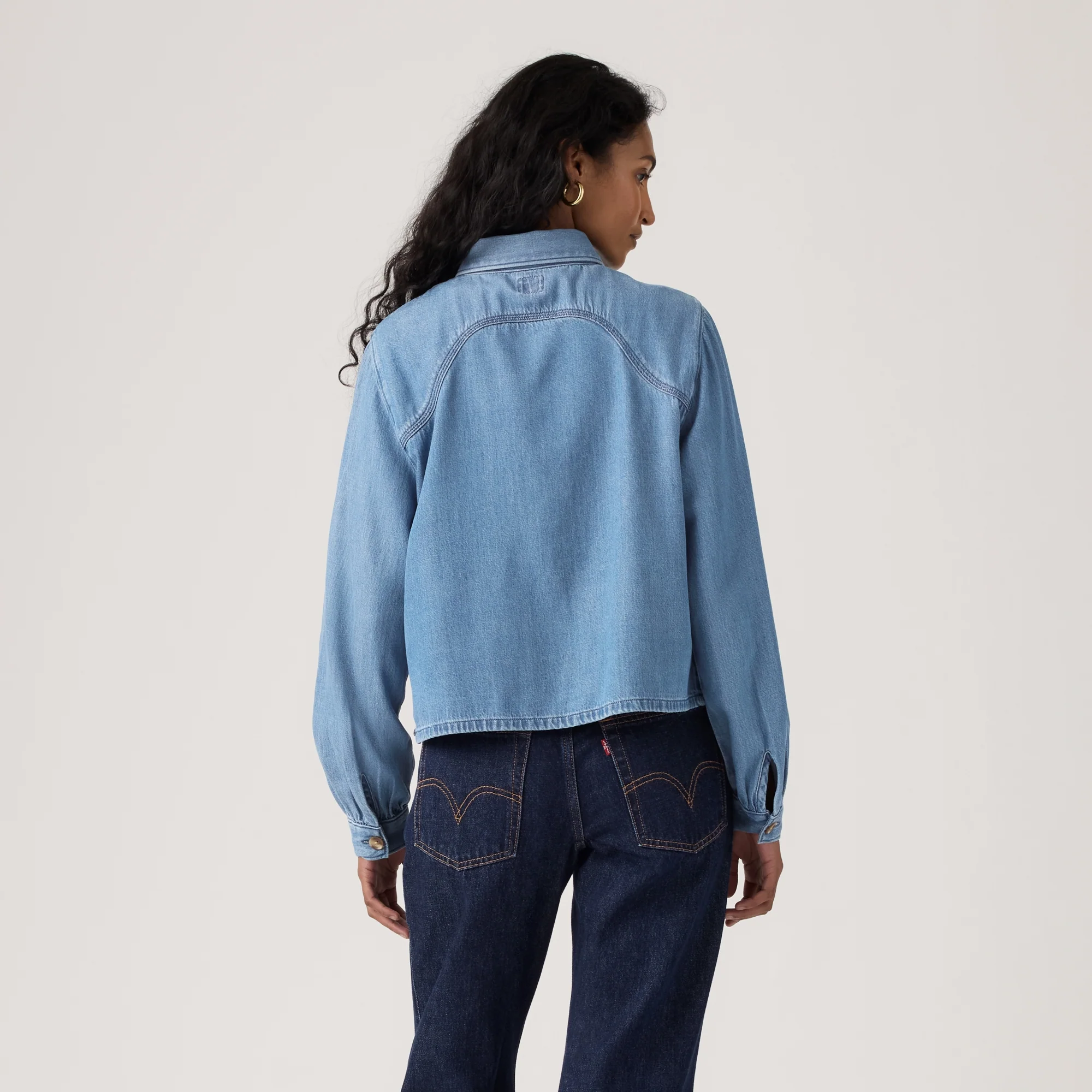 LEVI'S® WOMEN'S TINI LONG-SLEEVE UTILITY SHIRT - MULTI COLOUR - Image 3