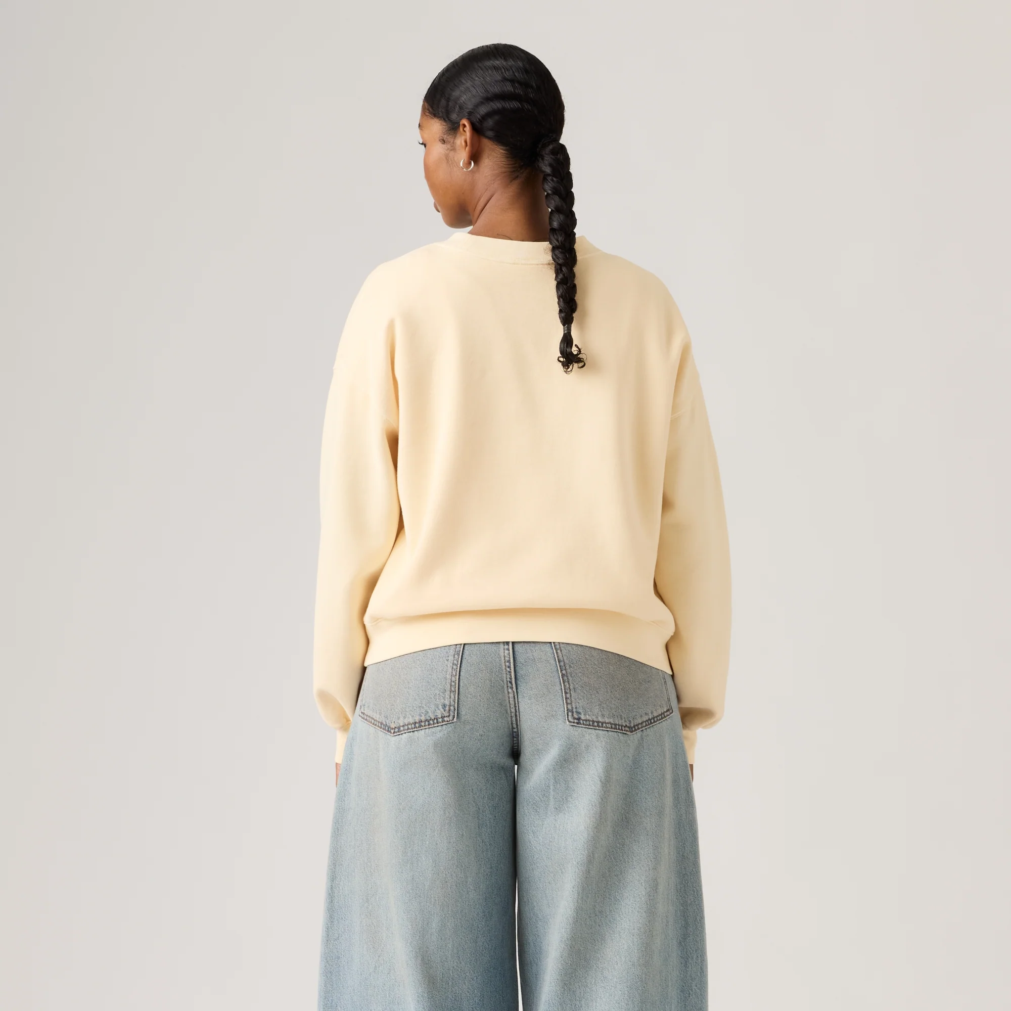 LEVI'S® WOMEN'S VINTAGE BOXY SWEATSHIRT - MULTI COLOUR - Image 3
