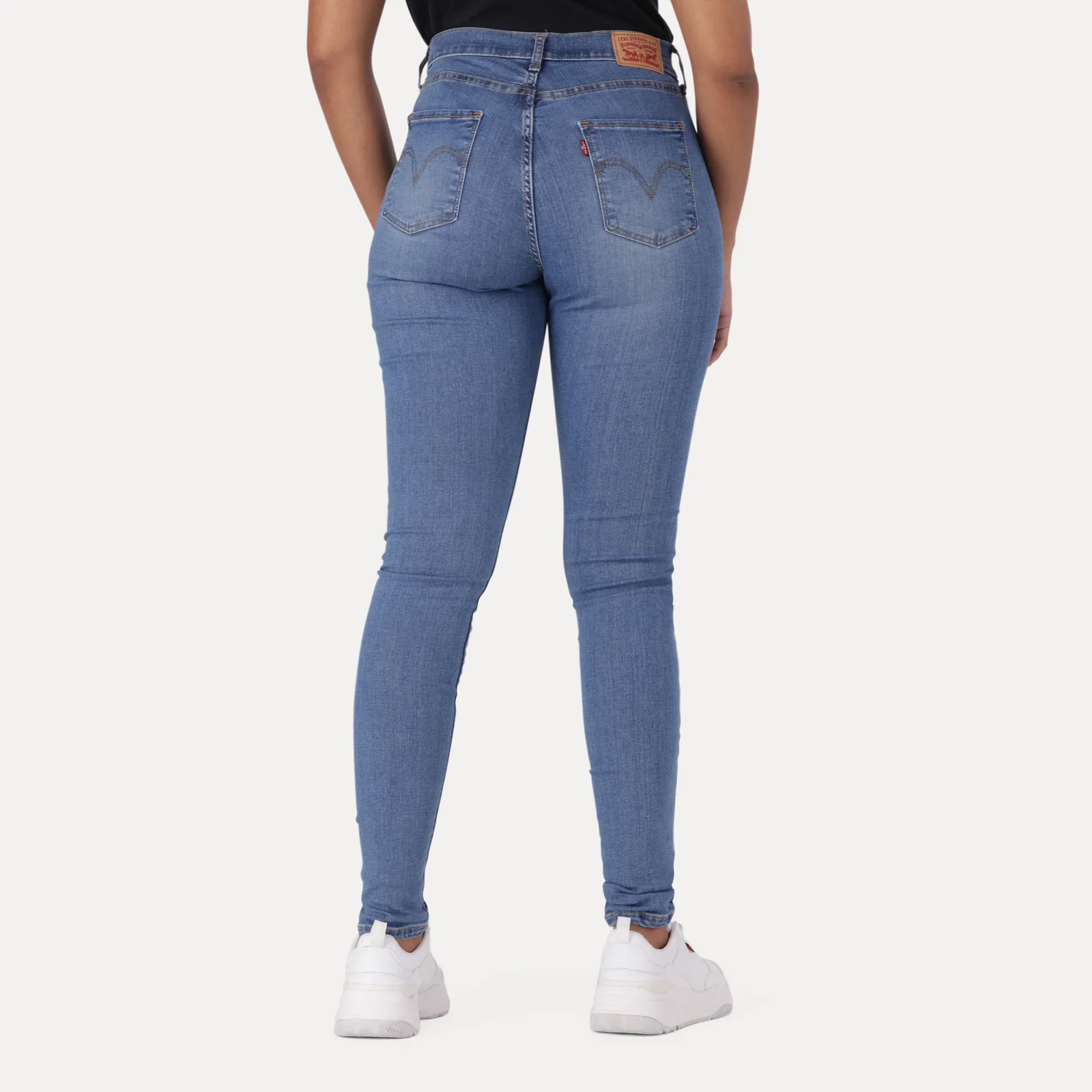 LEVI'S® CURVY HIGH-RISE SUPERSKINNY - MED INDIGO - WORN IN - Image 4