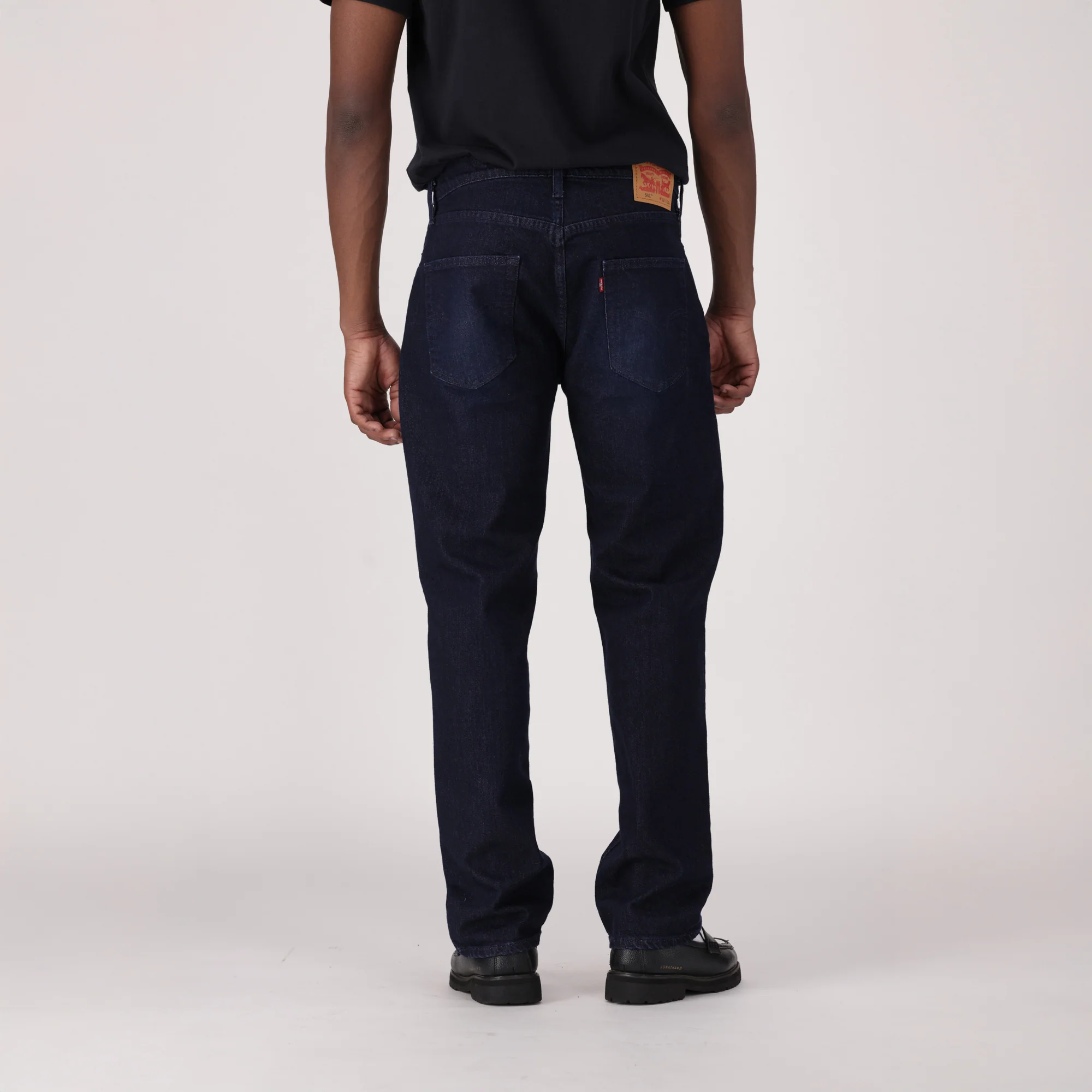 LEVI'S® MEN'S 541™ ATHLETIC TAPER JEANS - MED INDIGO - WORN IN - Image 3