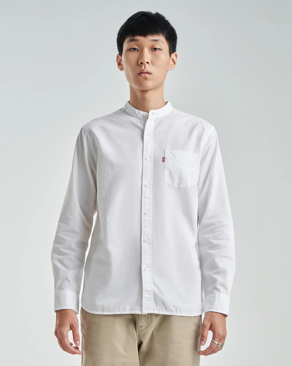 LEVI'S® MEN'S BANDED COLLAR 1 POCKET SHIRT - NEUTRAL - Image 4