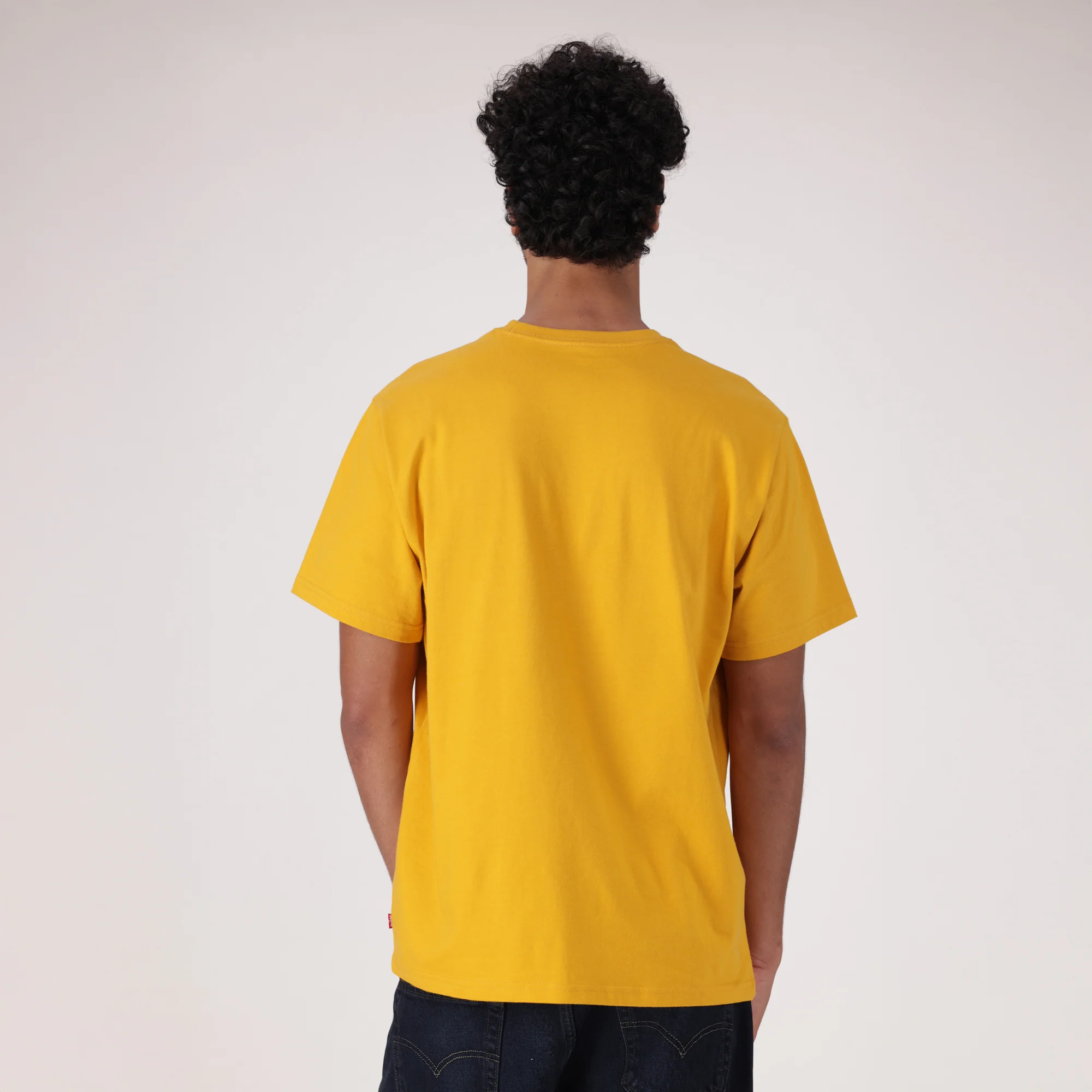 LEVI'S® MEN'S RELAXED SHORT SLEEVE GRAPHIC T-SHIRT - BLACK - Image 2