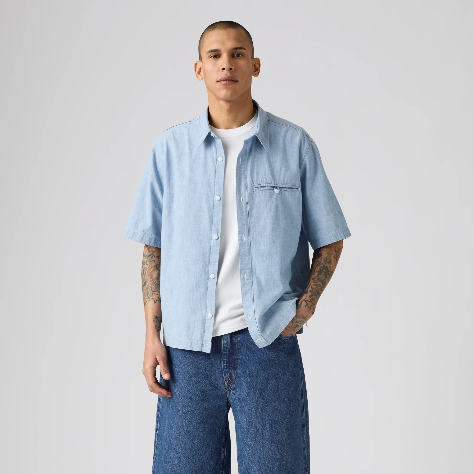 LEVI'S® MEN'S SHORT-SLEEVE ZANDT CROPPED SHIRT - LIGHT INDIGO - WORN IN