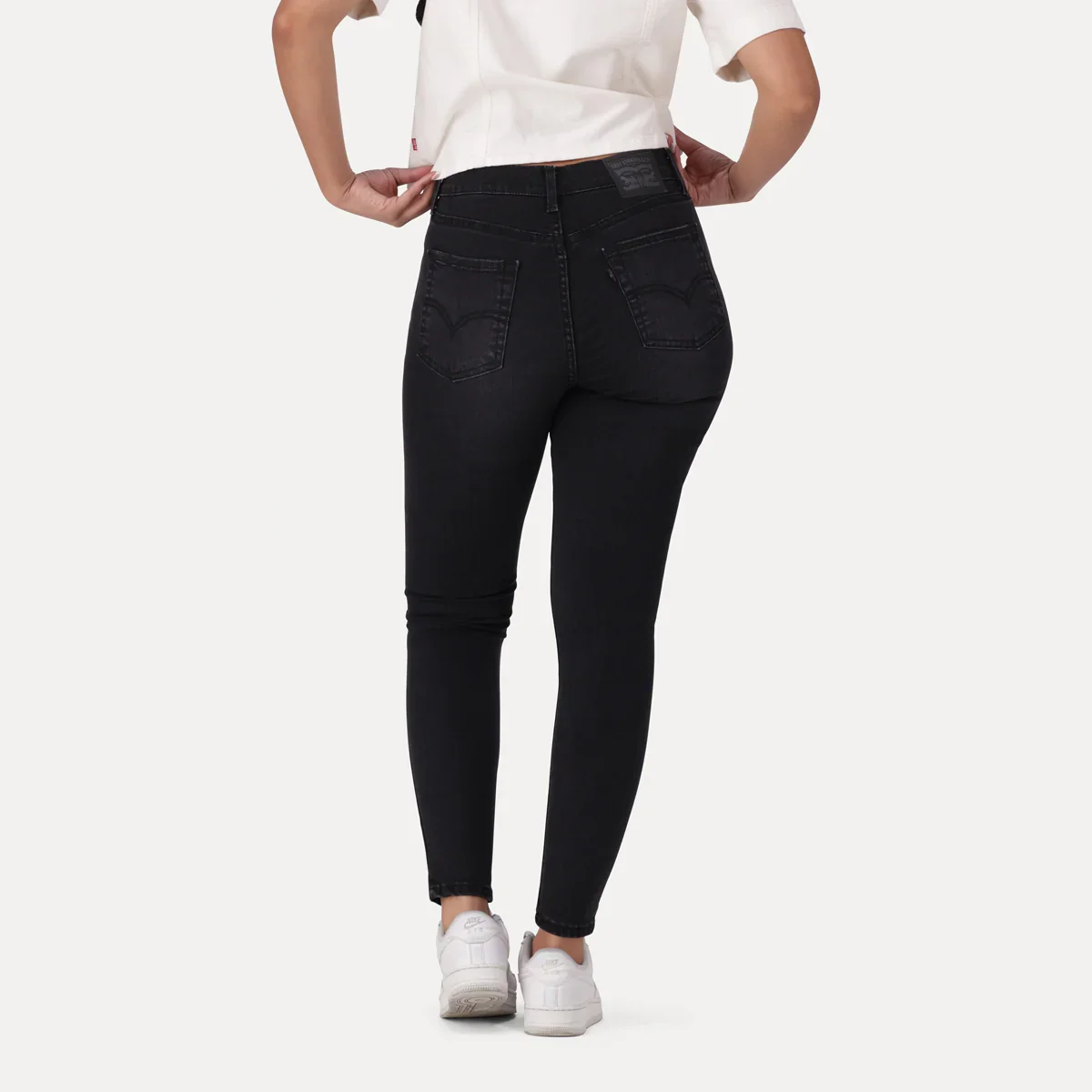 LEVI'S® WOMEN'S 720 HIGH-RISE SUPER SKINNY JEANS - BLACK - Image 3
