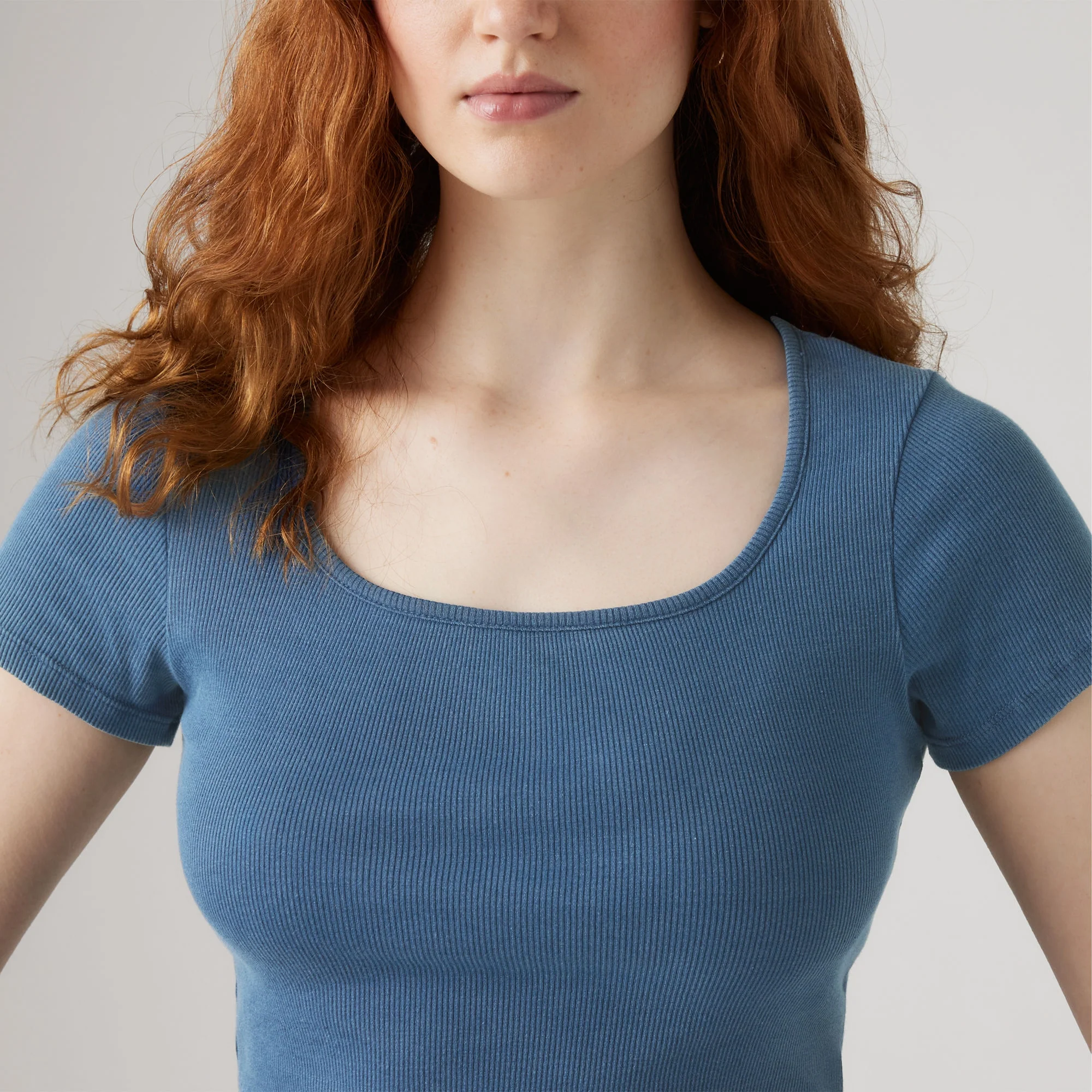 LEVI'S® WOMEN'S ESSENTIAL SQUARE NECK TEE - MULTI COLOUR - Image 4