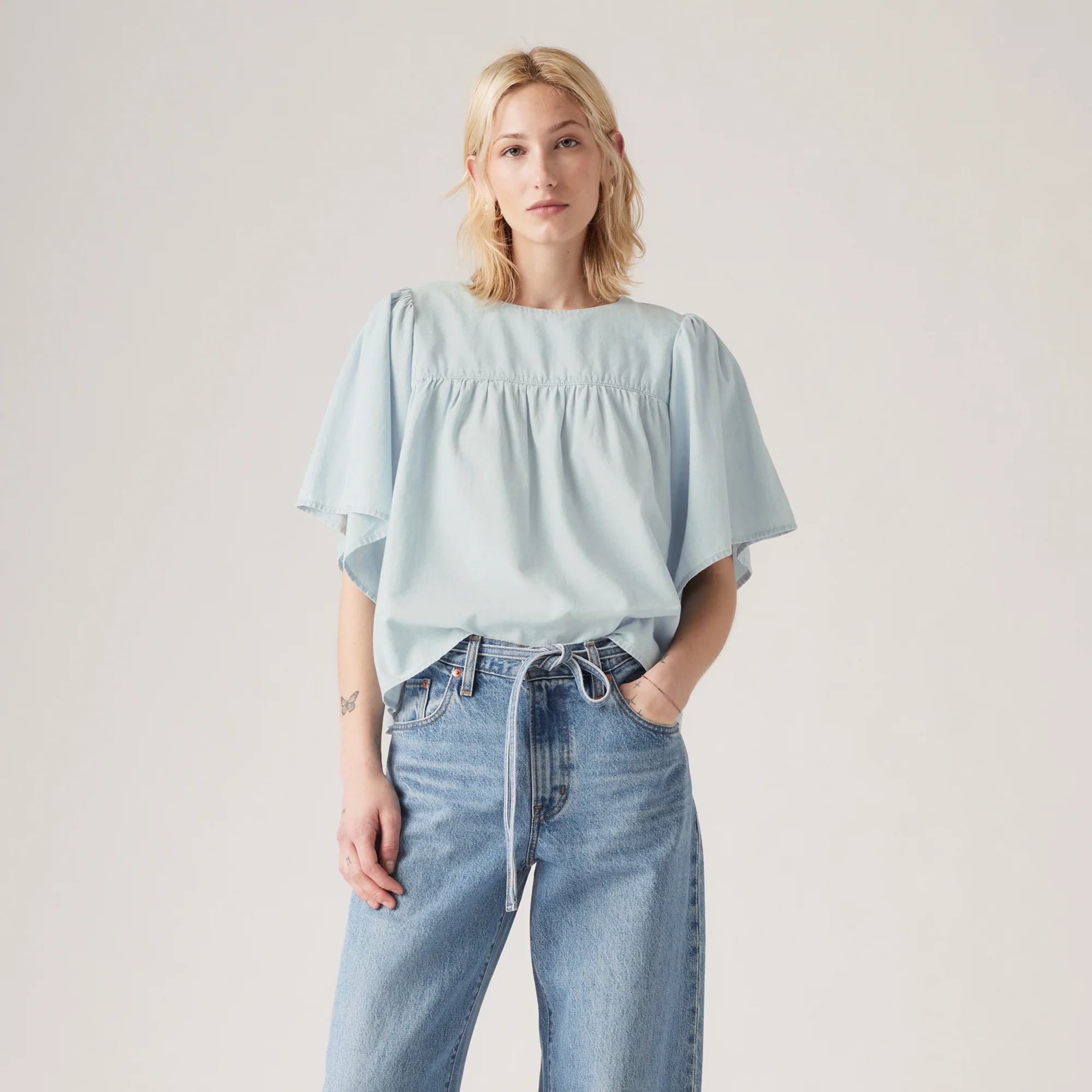 LEVI'S® WOMEN'S REYNA BLOUSE - LIGHT INDIGO - FLAT FINISH - Image 10