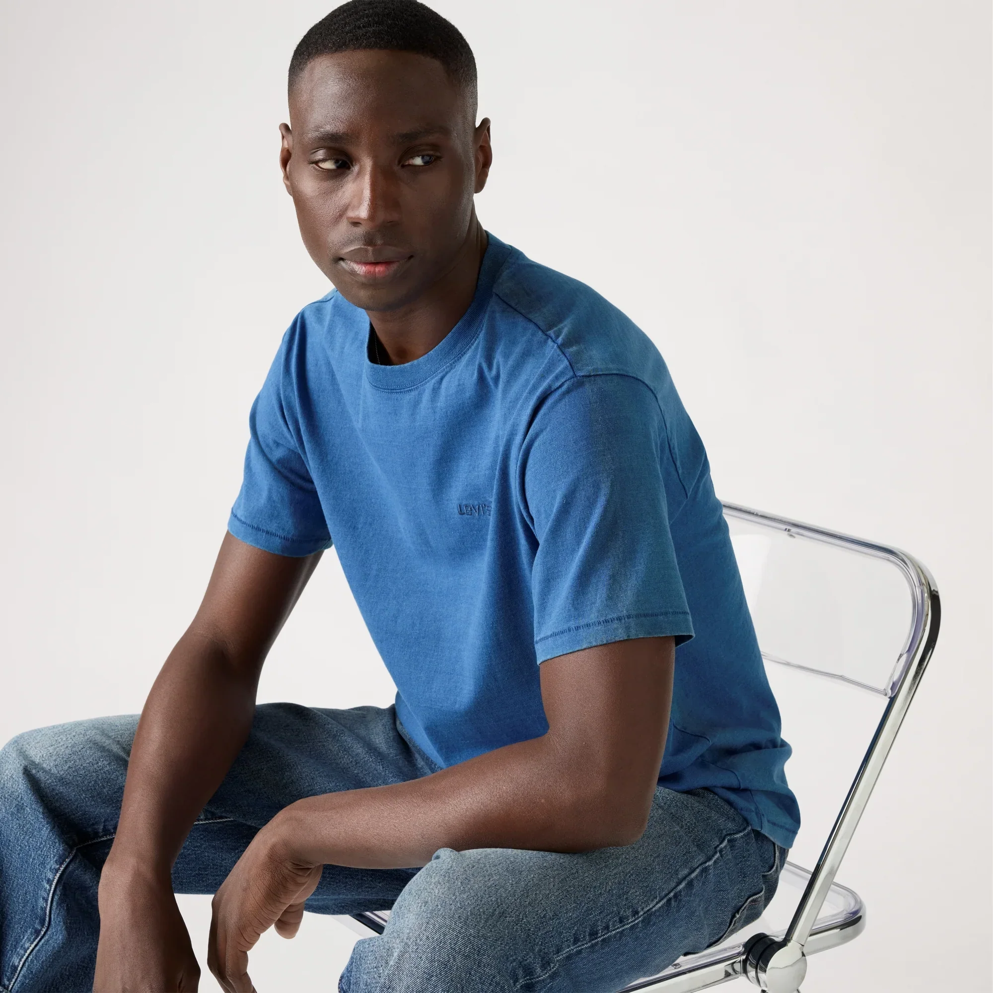 LEVI'S® MEN'S RED TAB VINTAGE T-SHIRT - BLUE - Image 4